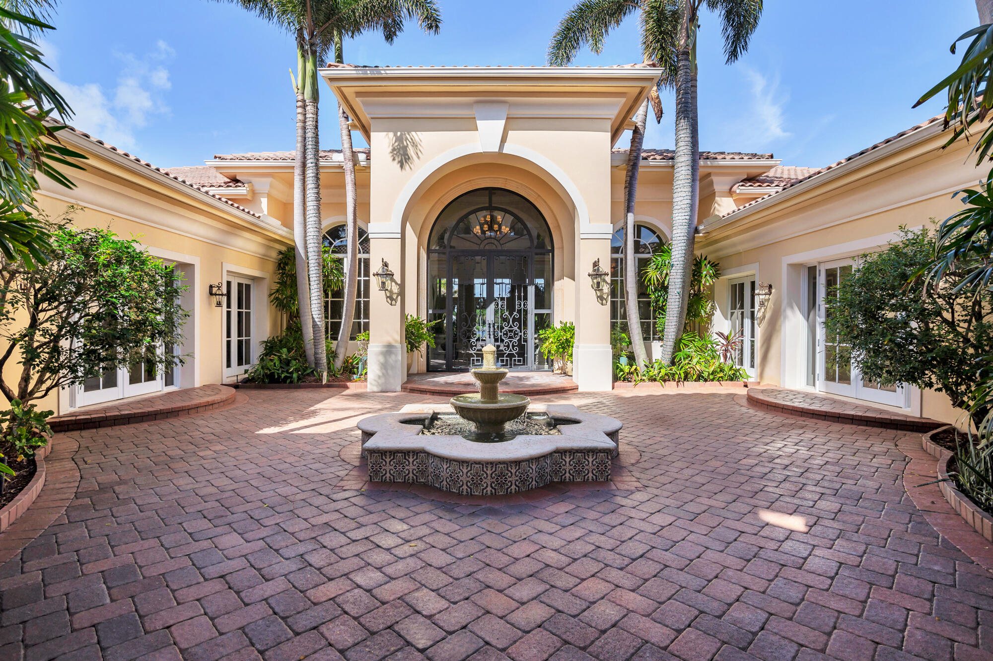RIVERSIDE ON THE LOXAHATCHEE - Residential