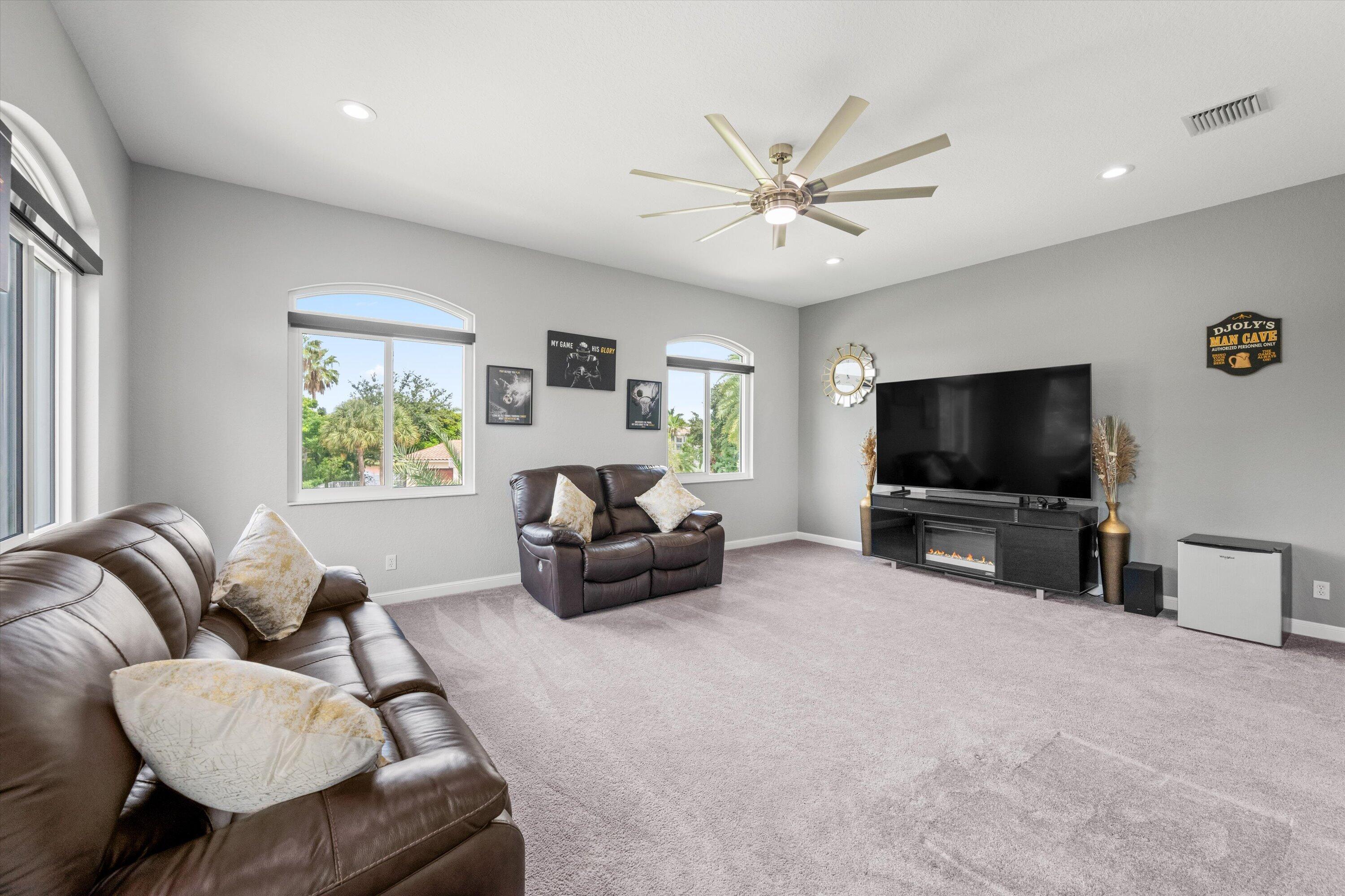 ISLES AT WELLINGTON - Residential