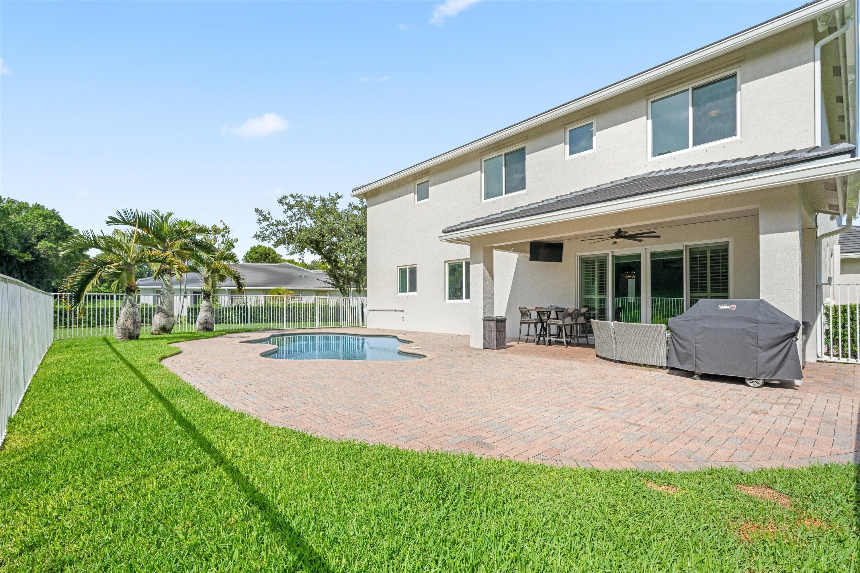 ISLES AT WELLINGTON - Residential