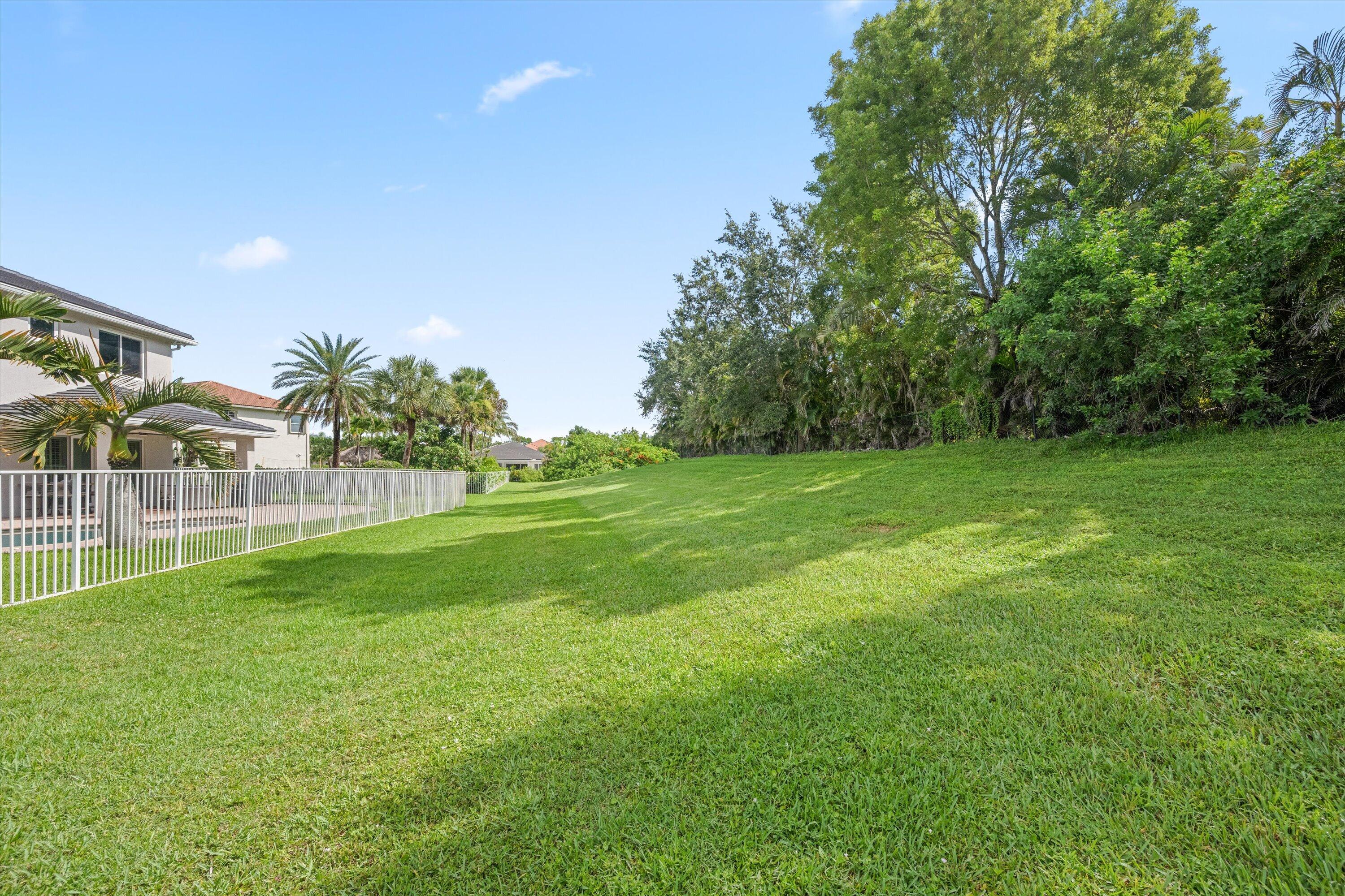 ISLES AT WELLINGTON - Residential