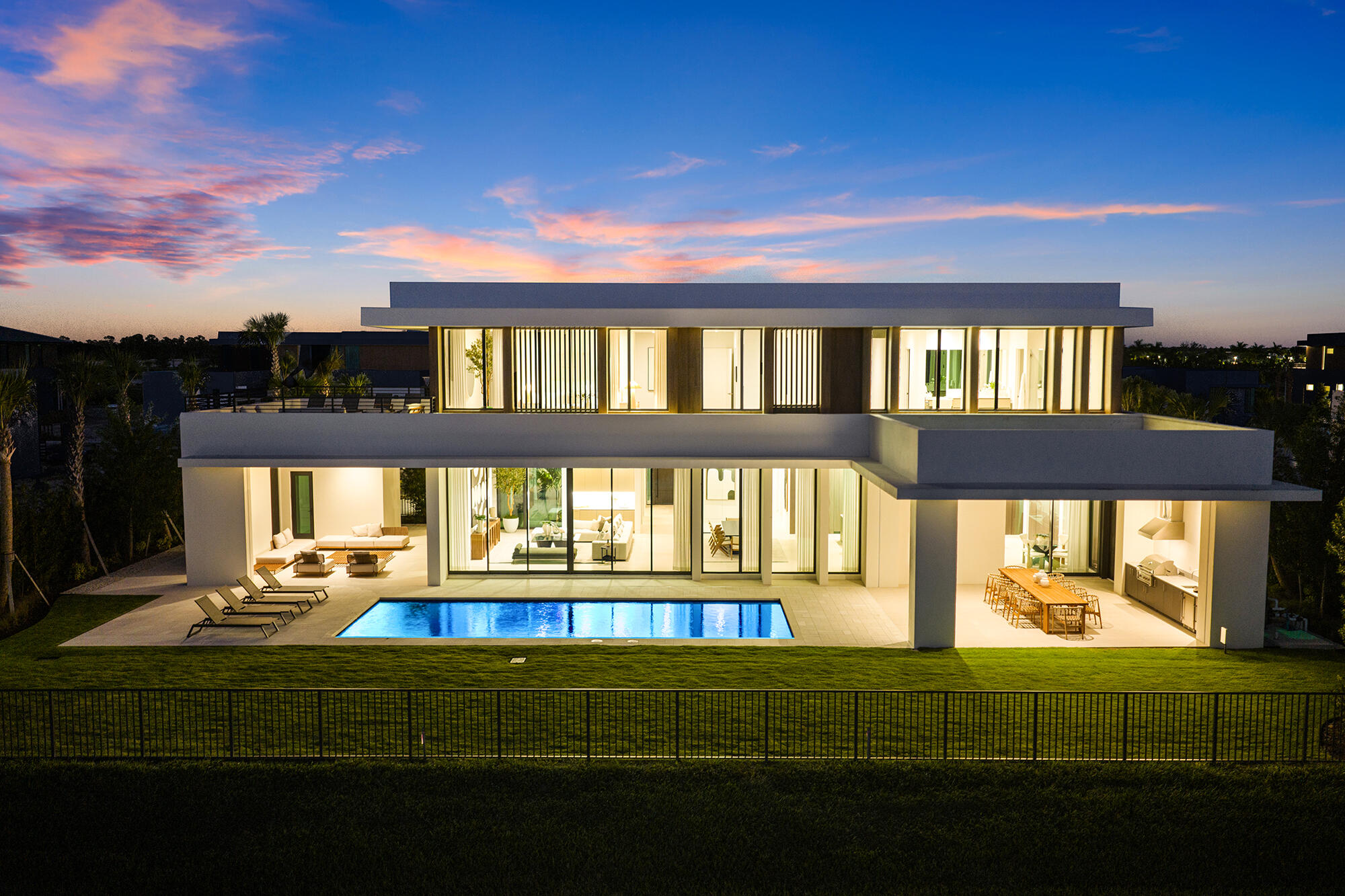 PANTHER NATIONAL AT AVENIR POD - Residential