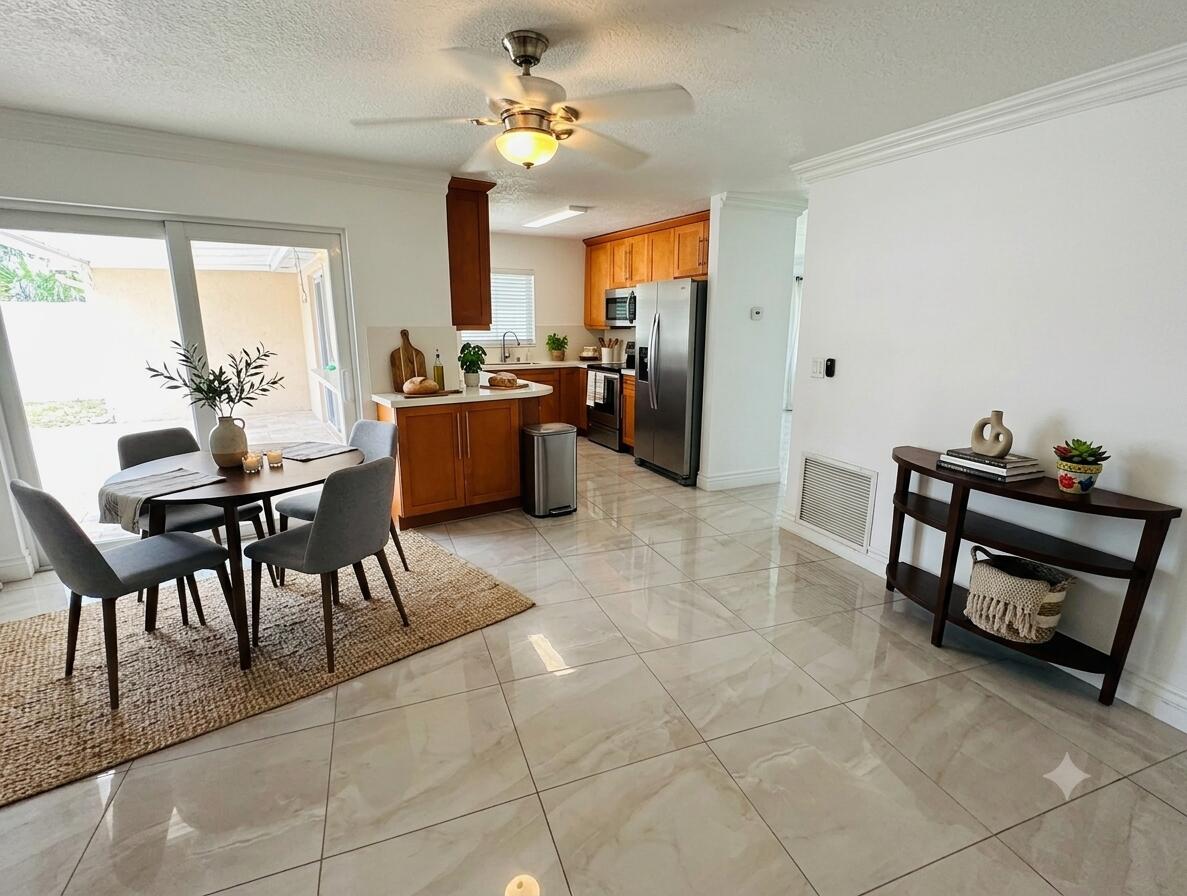 UNIVERSITY HEIGHTS 1ST ADD - Residential Lease
