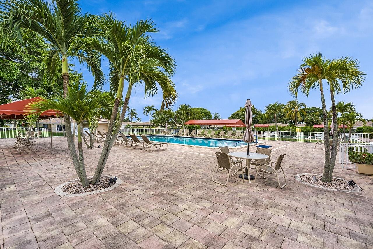 BOCA LAKES CONDO - Residential