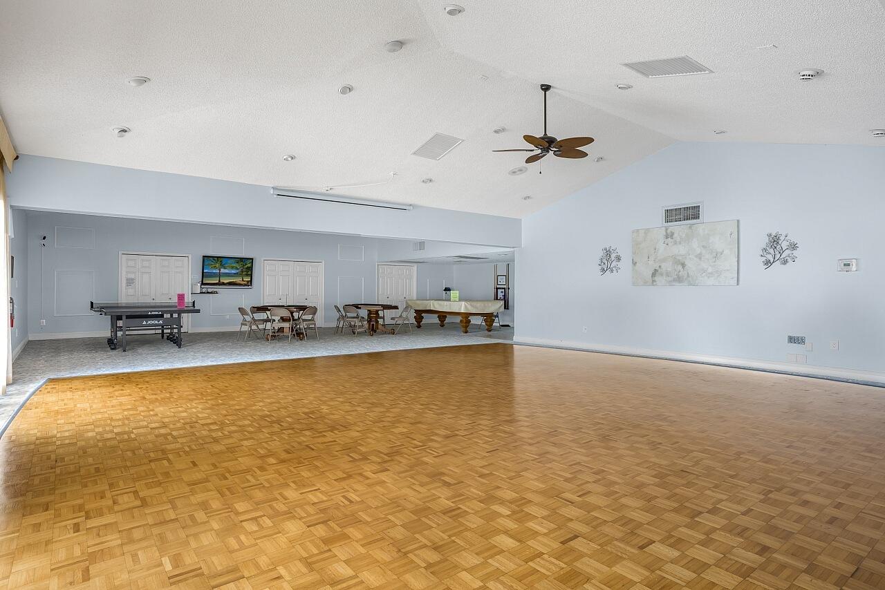 BOCA LAKES CONDO - Residential