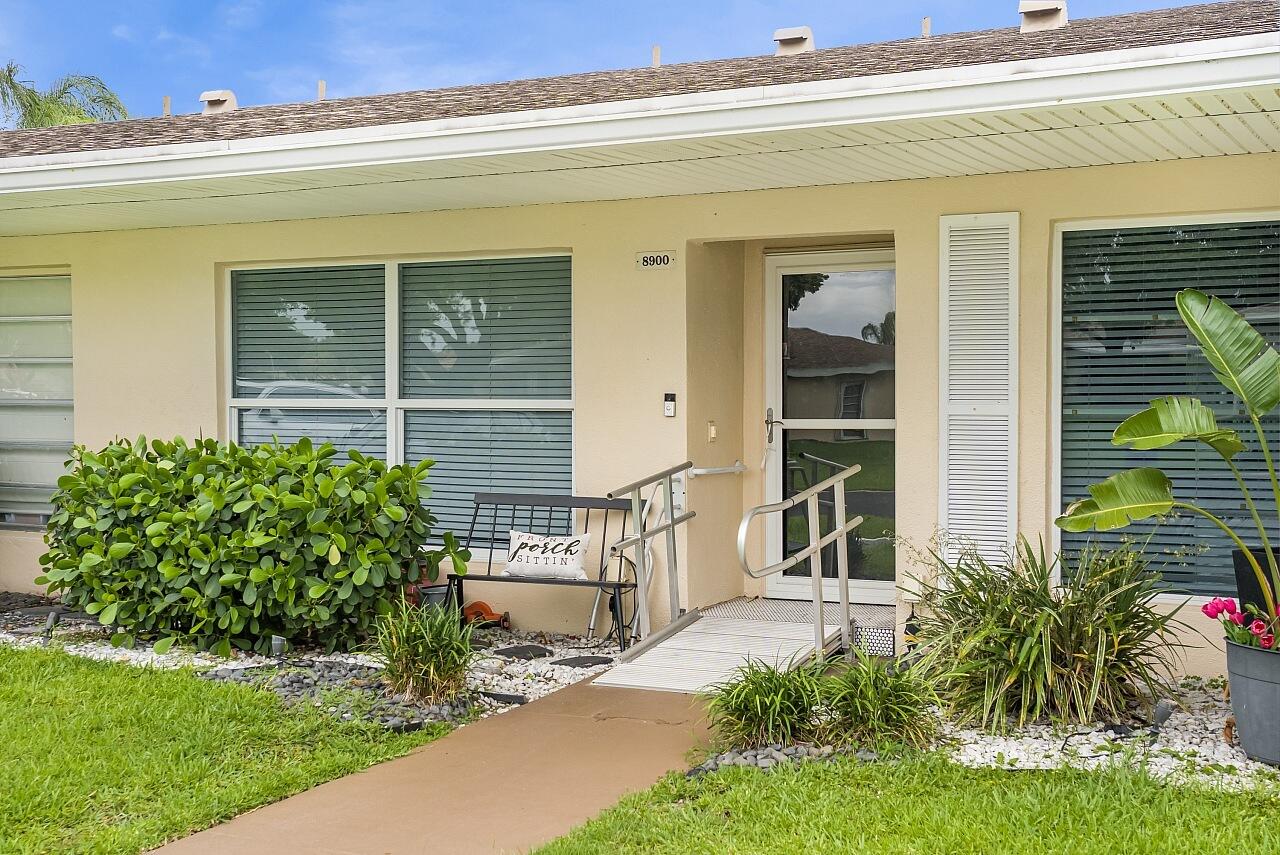 BOCA LAKES CONDO - Residential