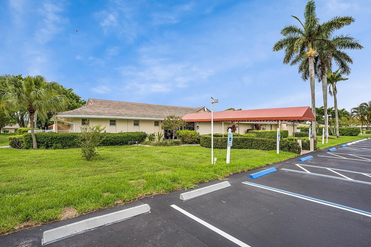 BOCA LAKES CONDO - Residential