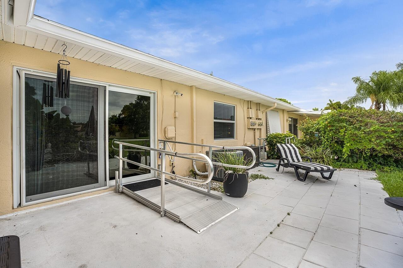 BOCA LAKES CONDO - Residential