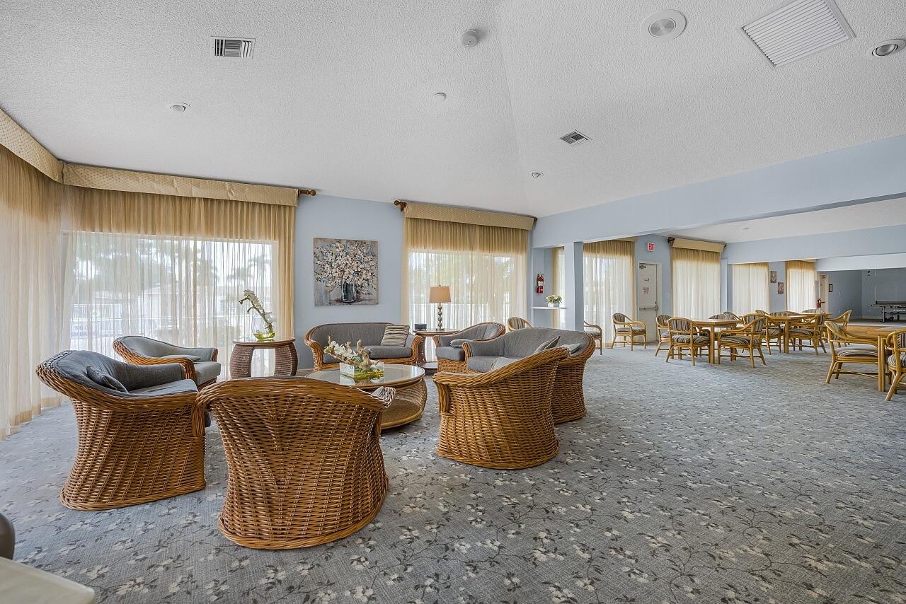BOCA LAKES CONDO - Residential