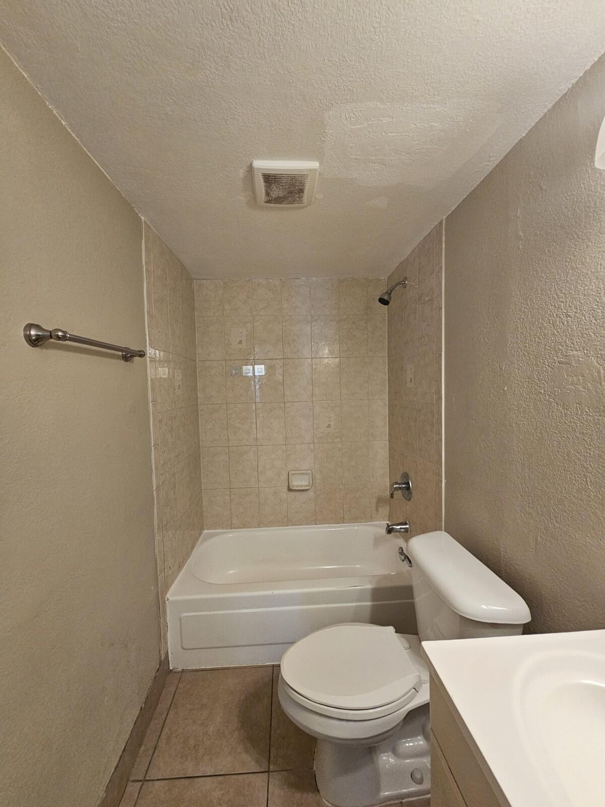 HERITAGE CIRCLE CONDO - Residential Lease