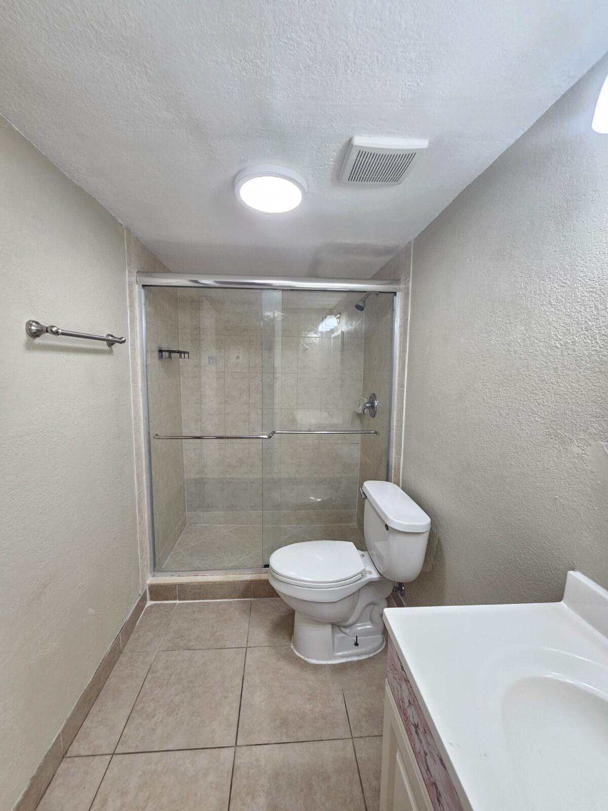 HERITAGE CIRCLE CONDO - Residential Lease