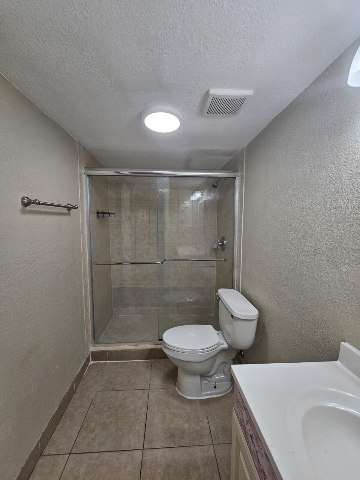 HERITAGE CIRCLE CONDO - Residential Lease