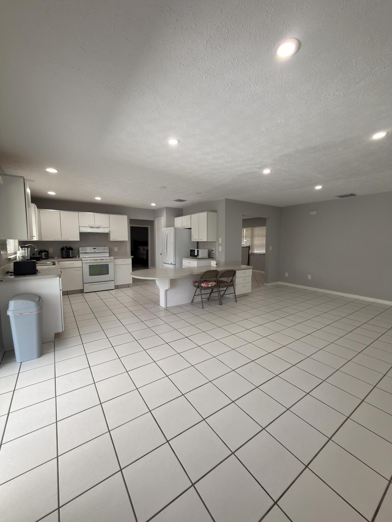 PORT ST LUCIE SECTION 2 - Residential
