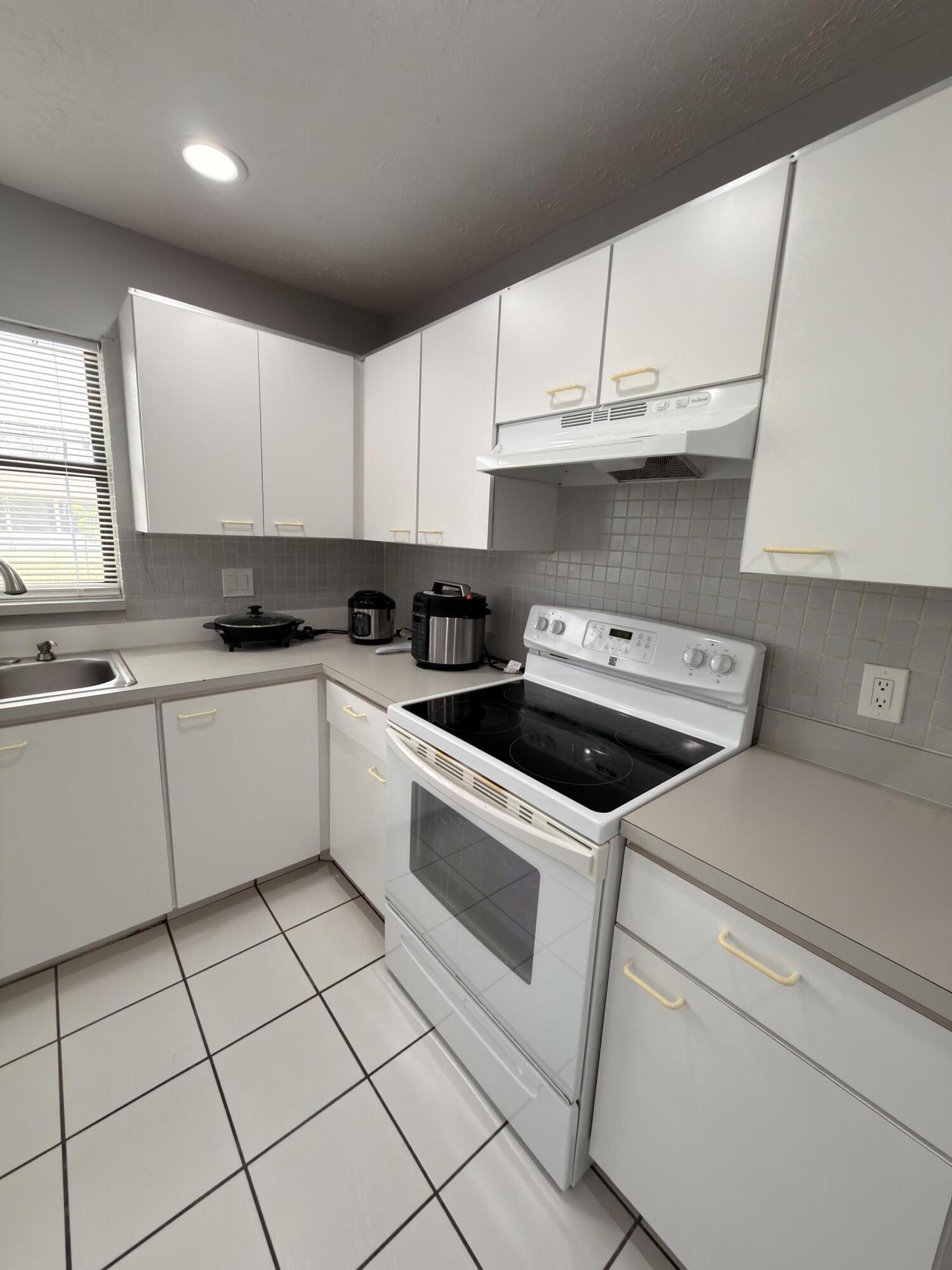 PORT ST LUCIE SECTION 2 - Residential