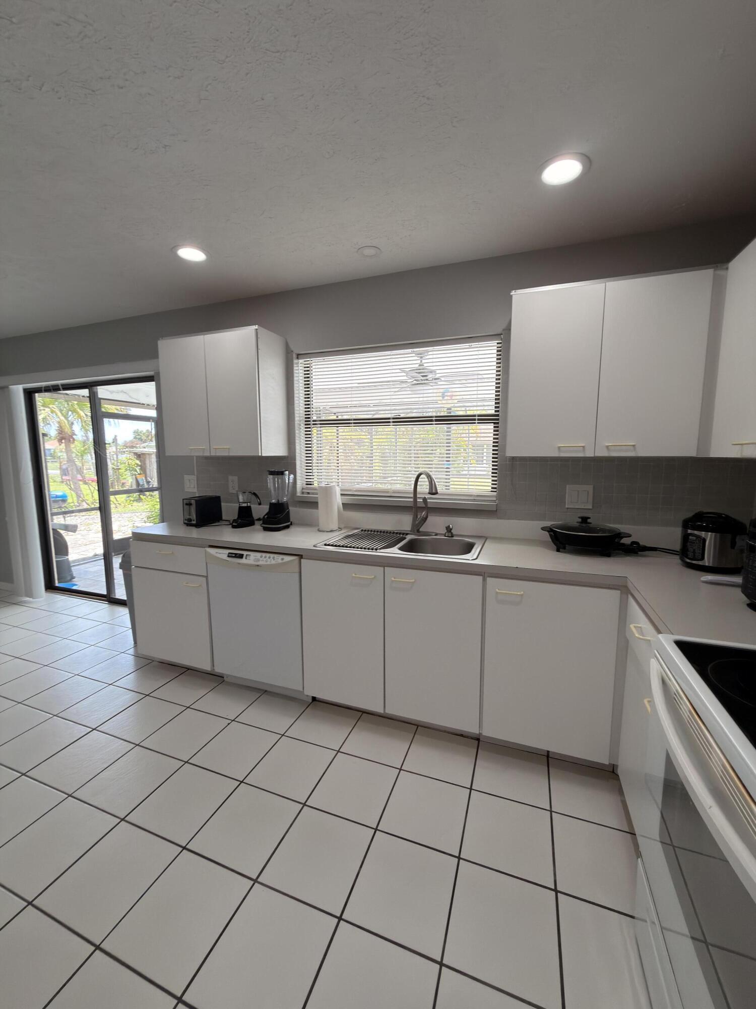 PORT ST LUCIE SECTION 2 - Residential