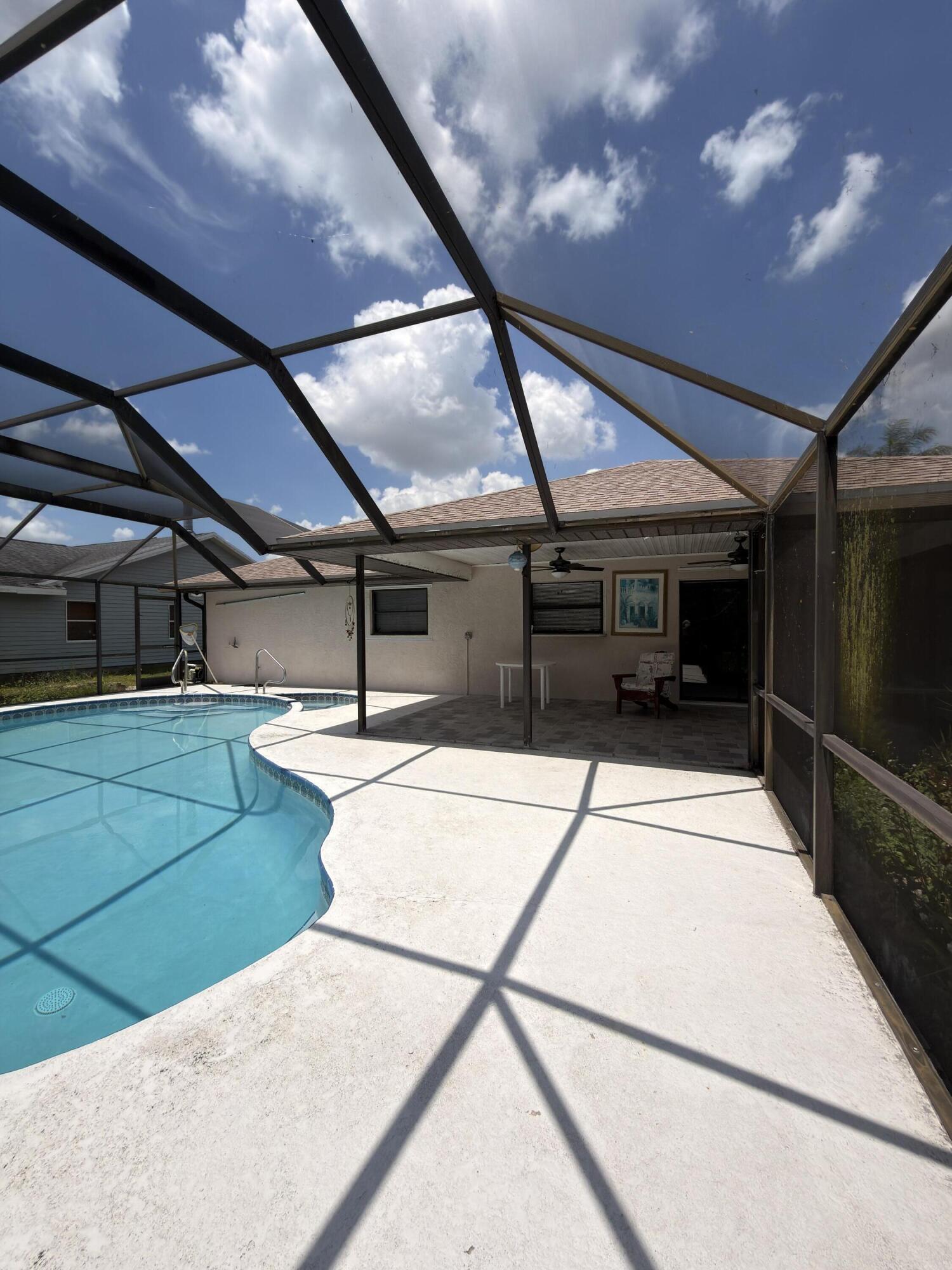 PORT ST LUCIE SECTION 2 - Residential