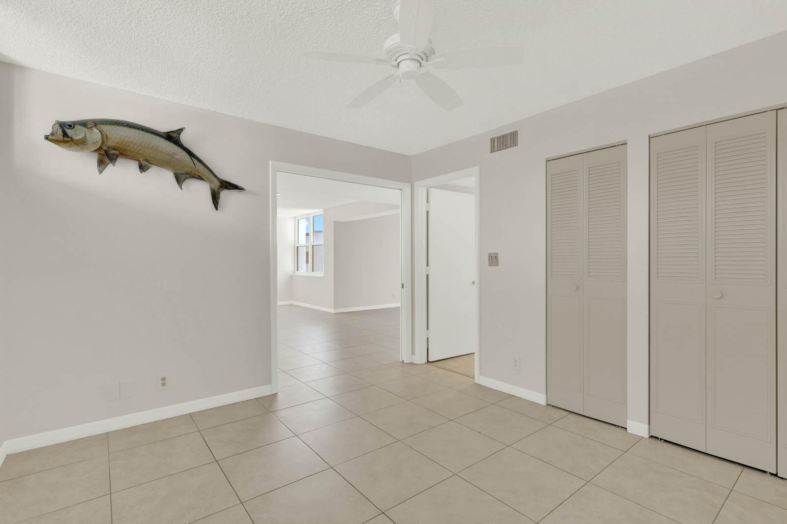 CIRCLE BAY YACHT CLUB CONDO - Residential