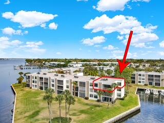 CIRCLE BAY YACHT CLUB CONDO - Residential