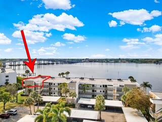 CIRCLE BAY YACHT CLUB CONDO - Residential