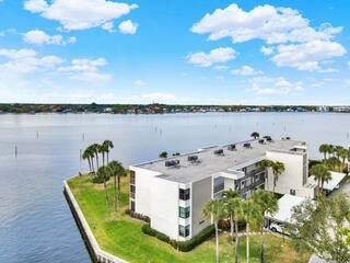 CIRCLE BAY YACHT CLUB CONDO - Residential