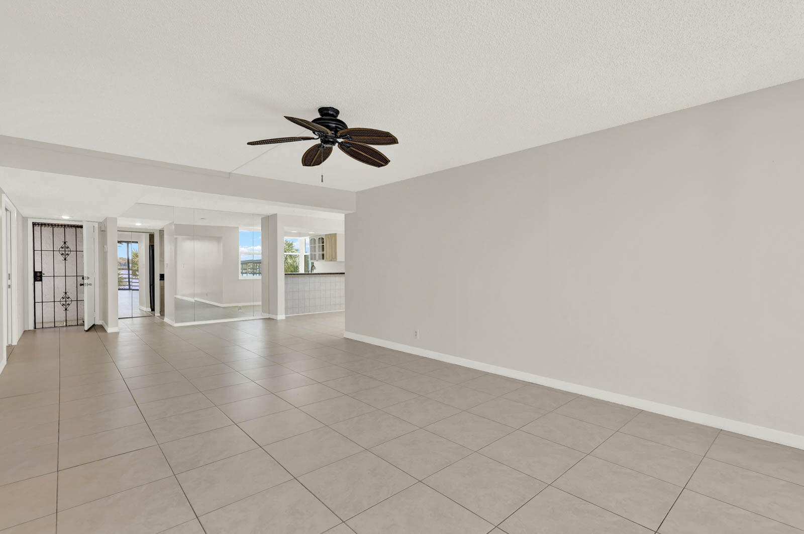 CIRCLE BAY YACHT CLUB CONDO - Residential