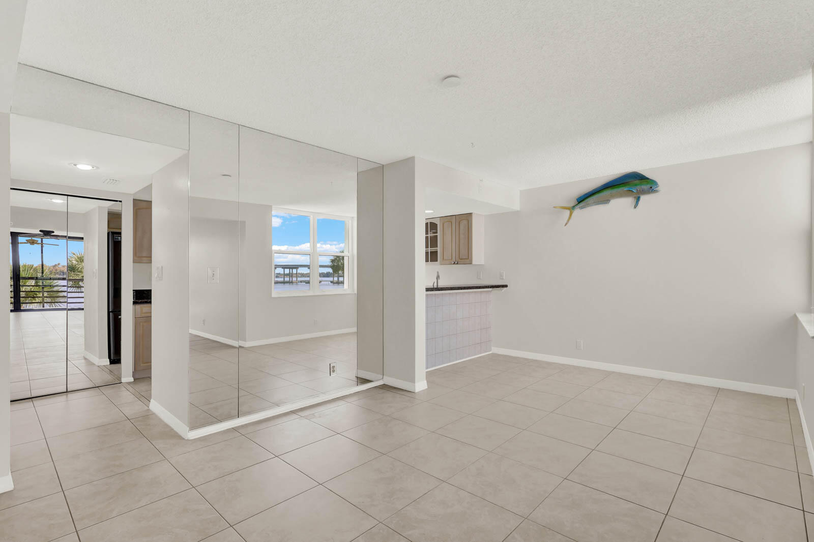 CIRCLE BAY YACHT CLUB CONDO - Residential
