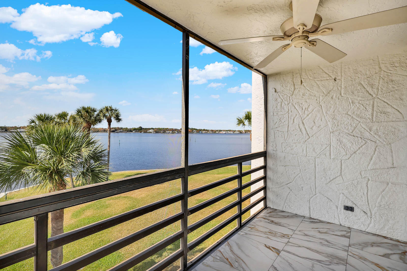 CIRCLE BAY YACHT CLUB CONDO - Residential