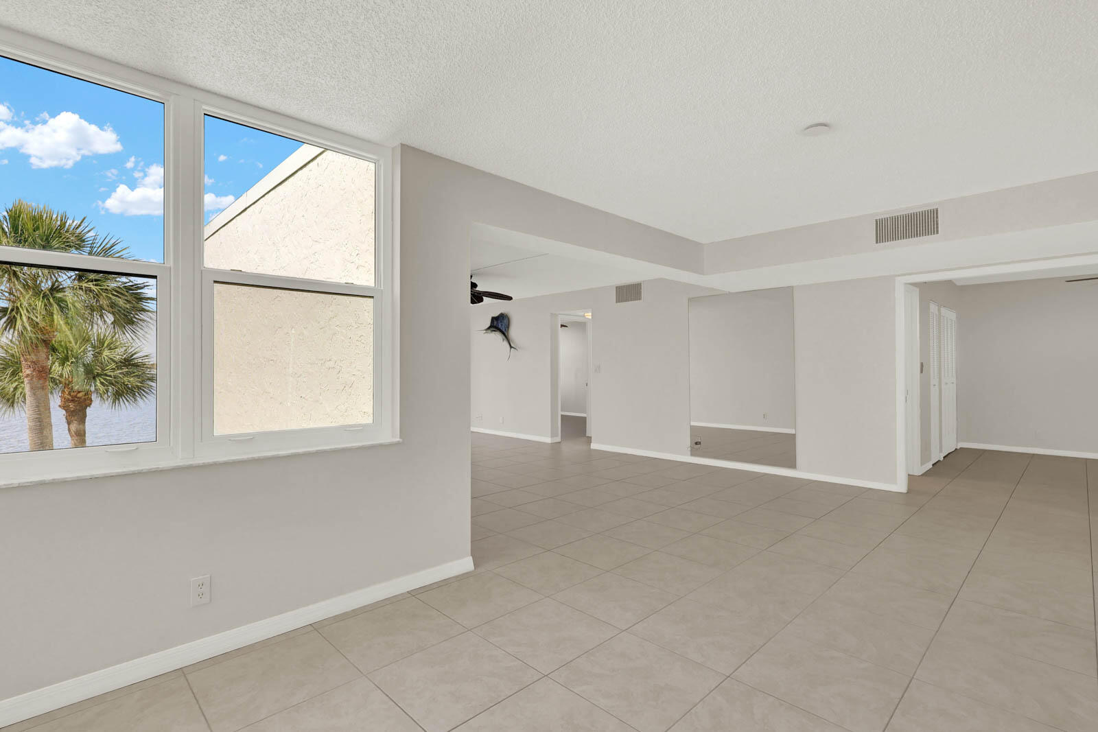 CIRCLE BAY YACHT CLUB CONDO - Residential