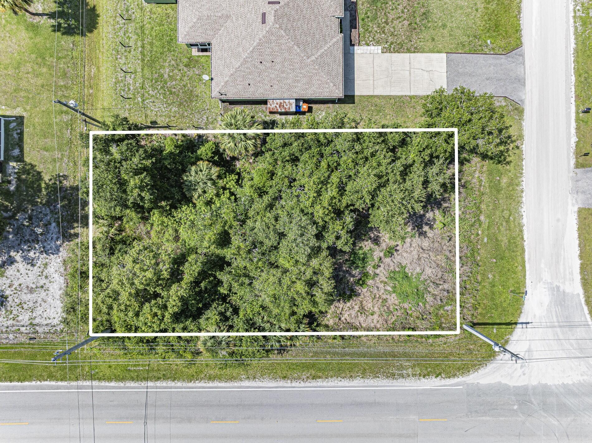 VERO LAKE ESTATES UNIT O - Land