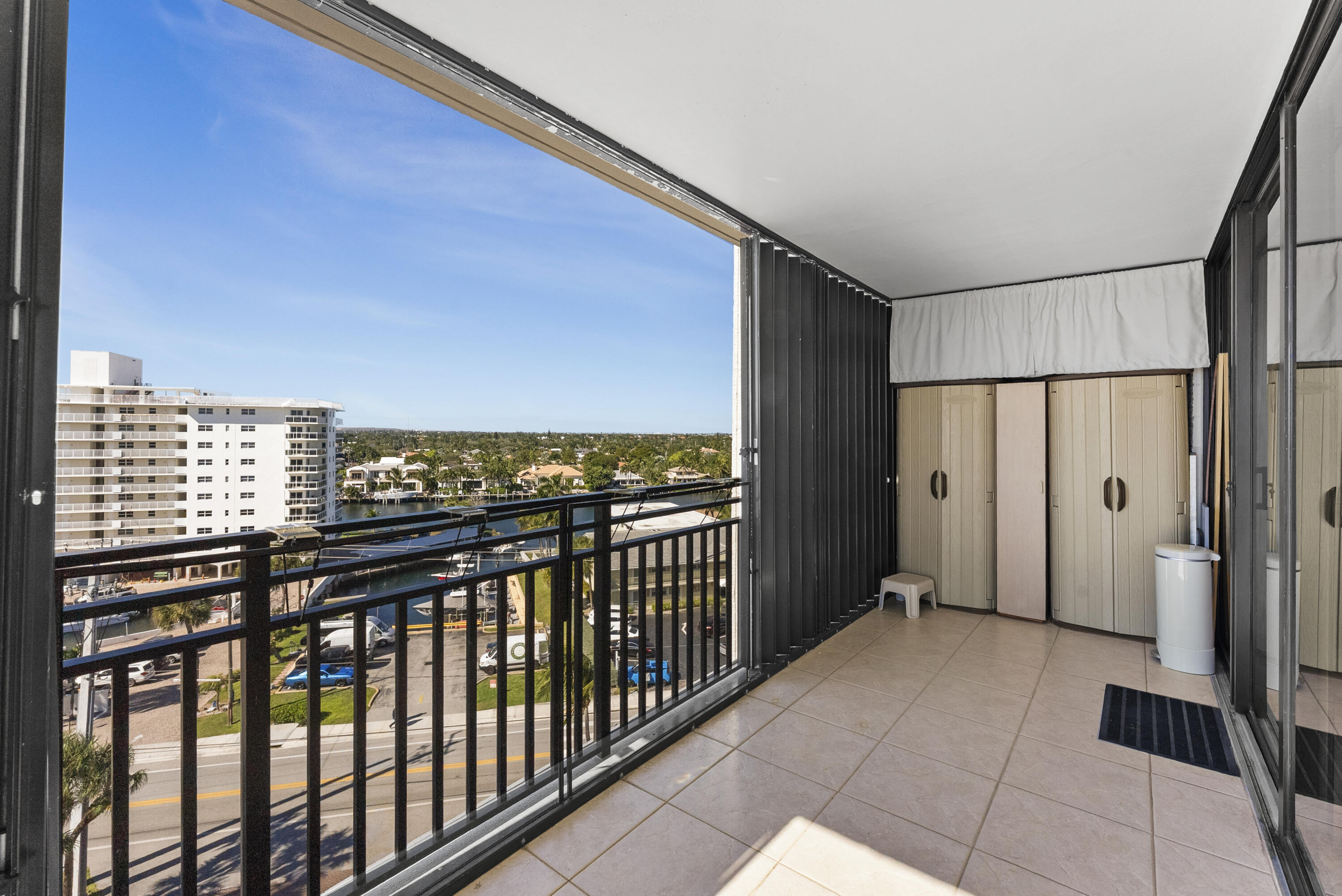 OVERLOOK CONDO - Residential