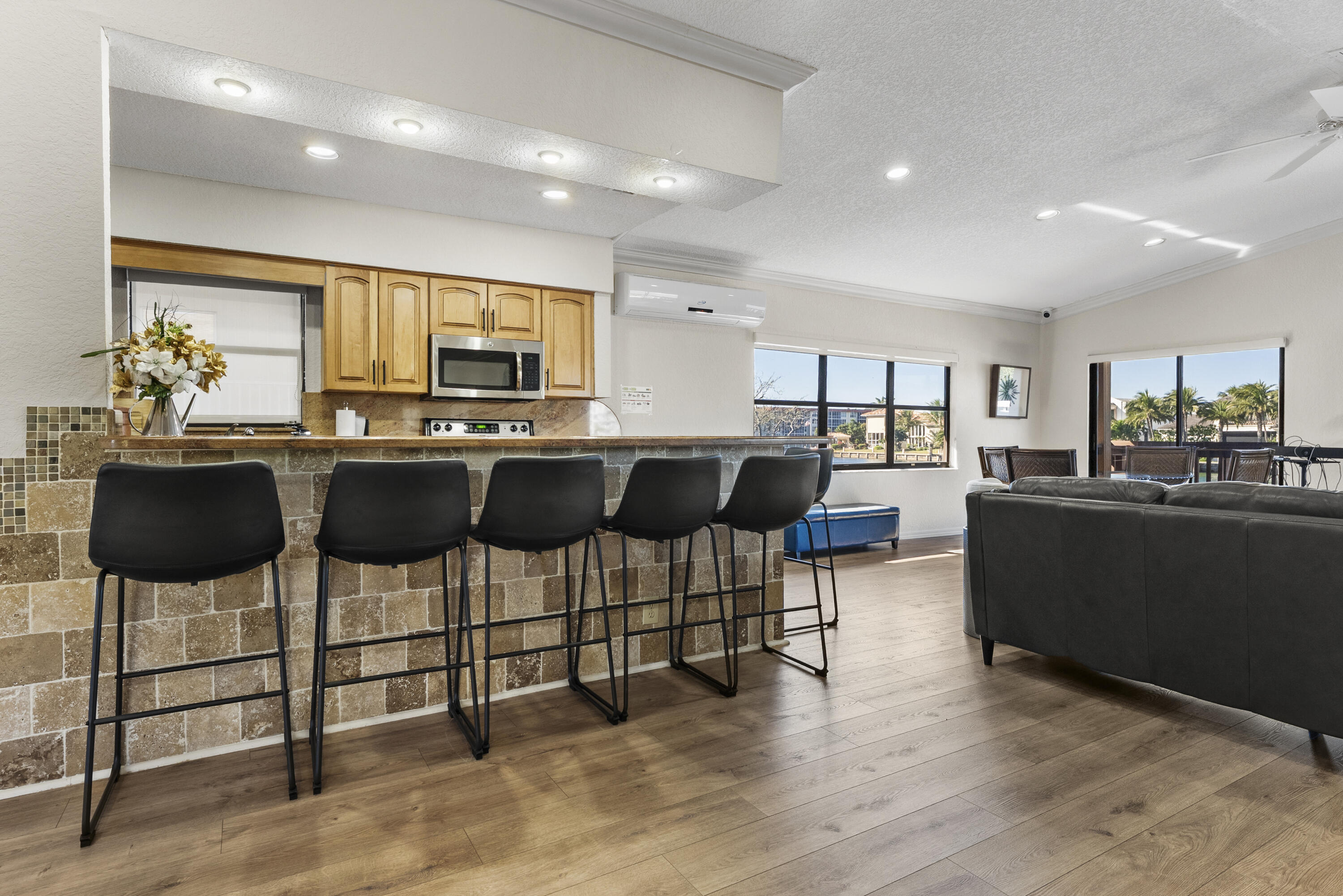 OVERLOOK CONDO - Residential