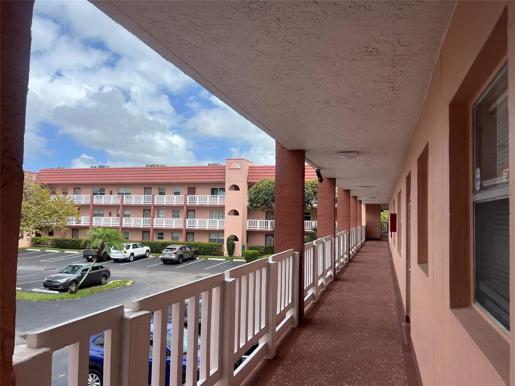 SUNRISE LAKES PHASE 3 - Residential