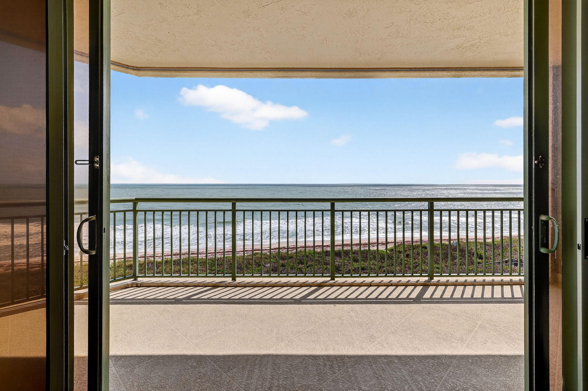 ALTAMIRA AT N HUTCHINSON ISLAND, A CONDOMINIUM - Residential