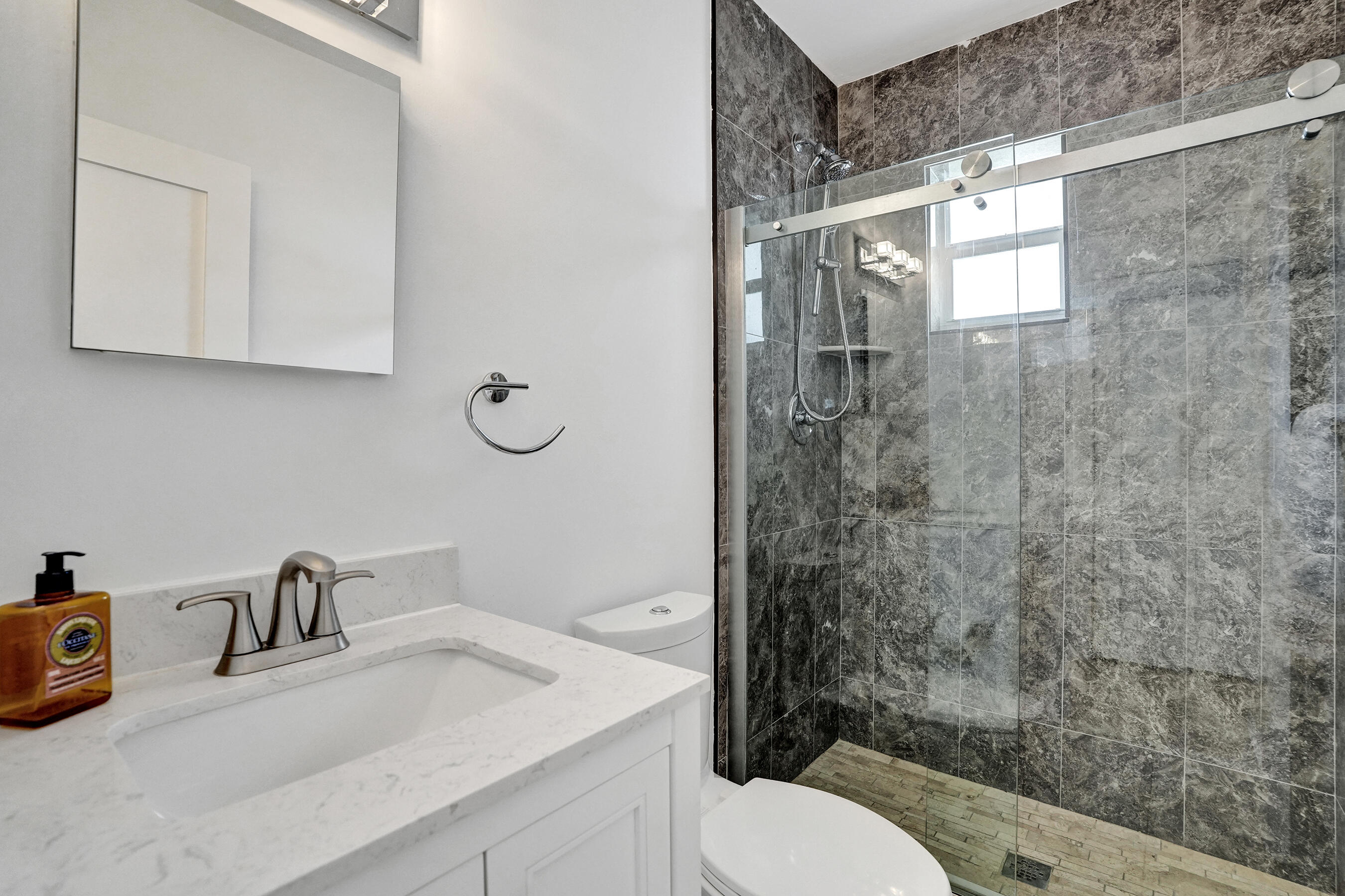 MIDDLE RIVER ESTATES - Residential