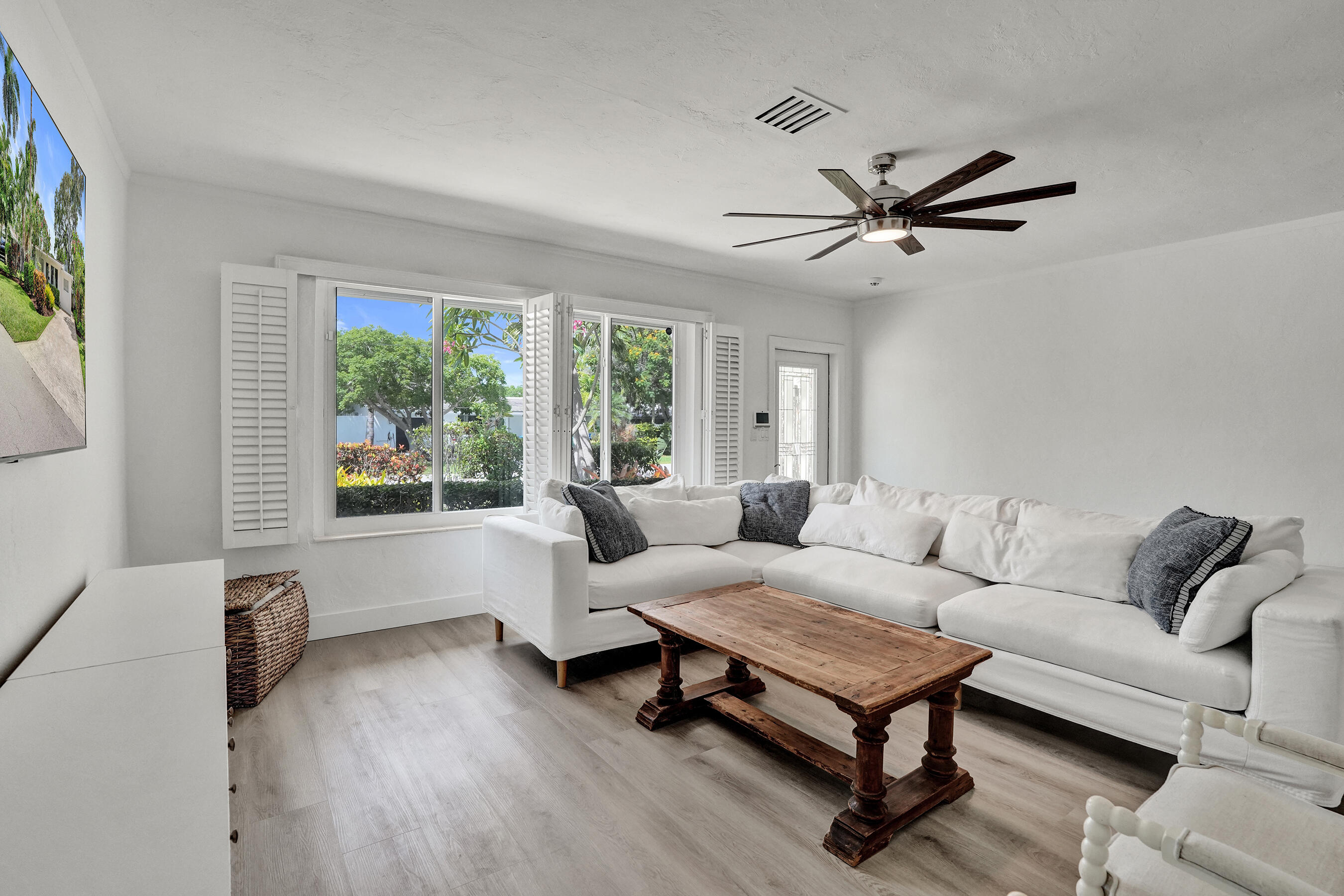 MIDDLE RIVER ESTATES - Residential