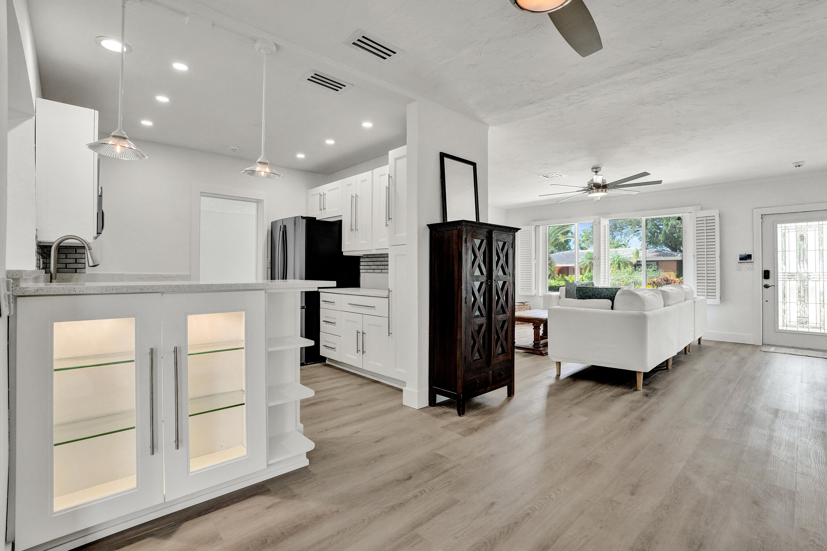 MIDDLE RIVER ESTATES - Residential