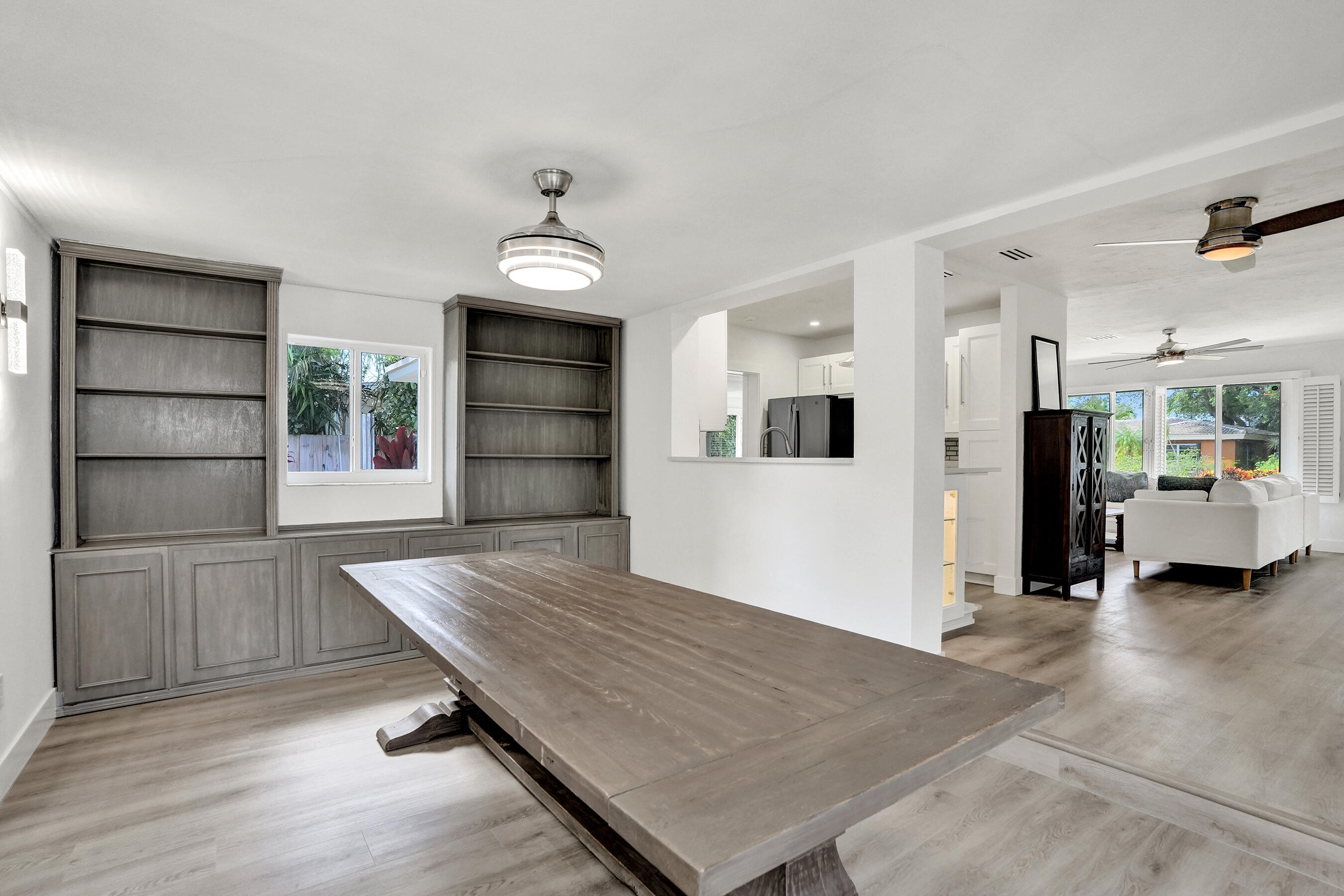 MIDDLE RIVER ESTATES - Residential