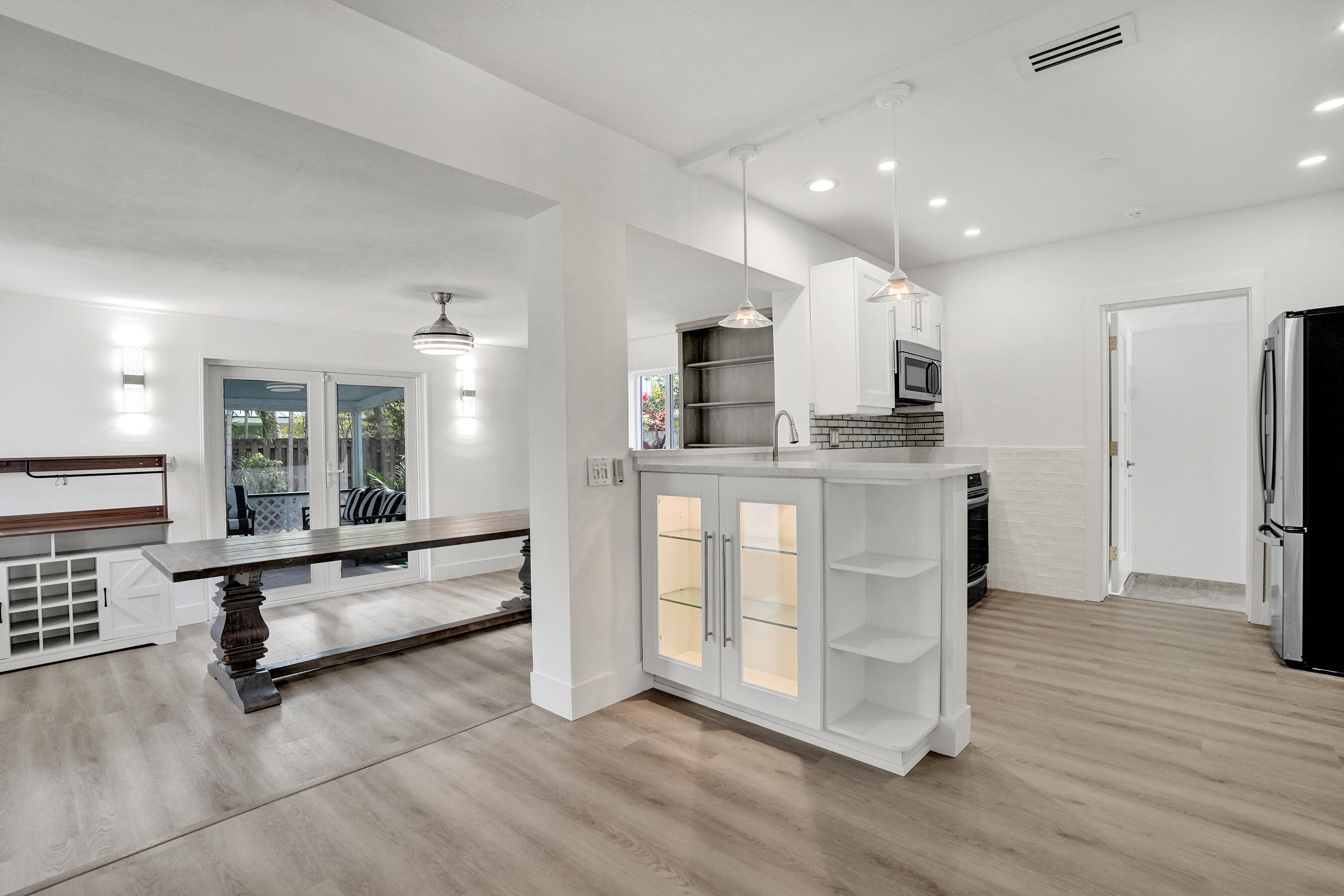 MIDDLE RIVER ESTATES - Residential