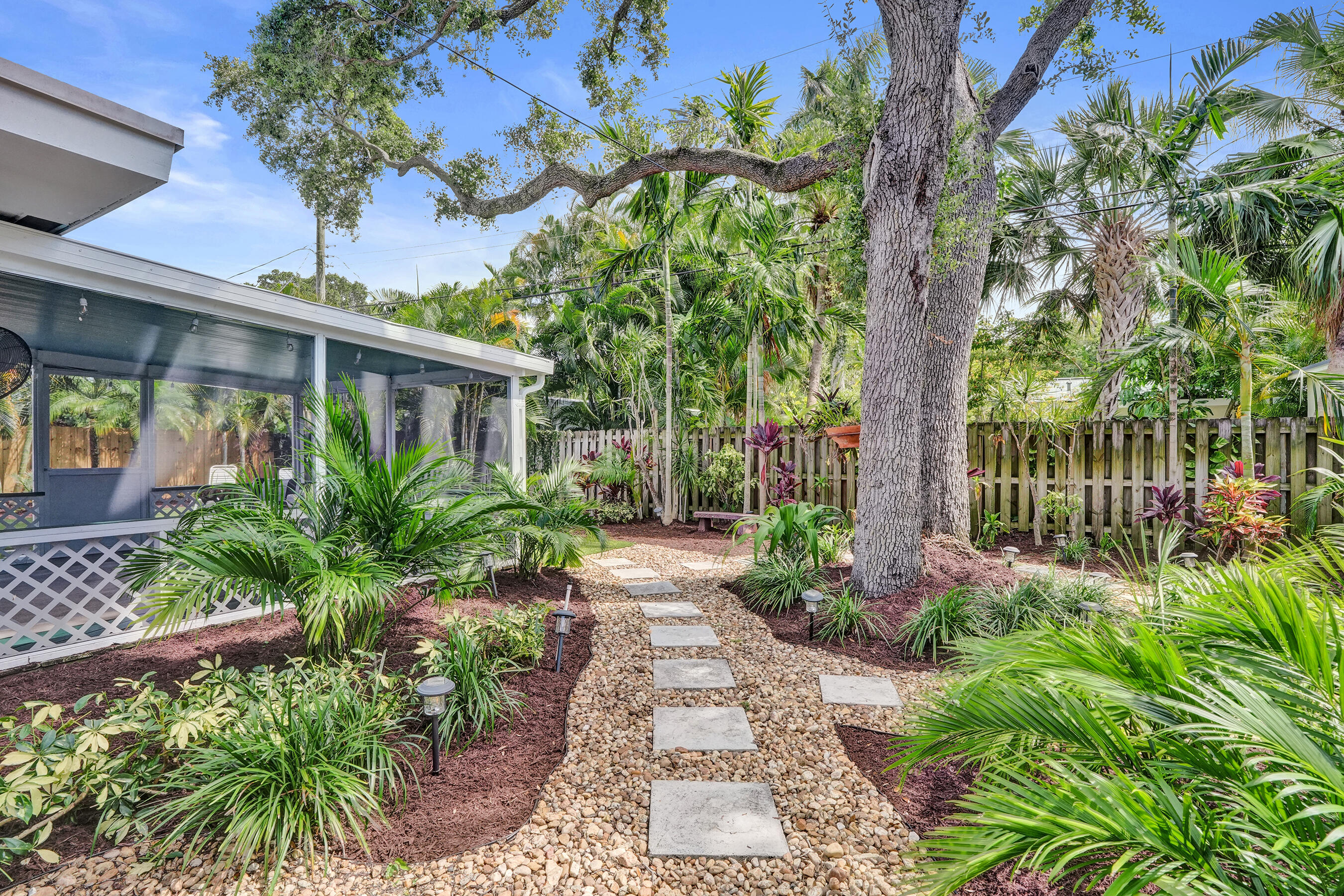MIDDLE RIVER ESTATES - Residential
