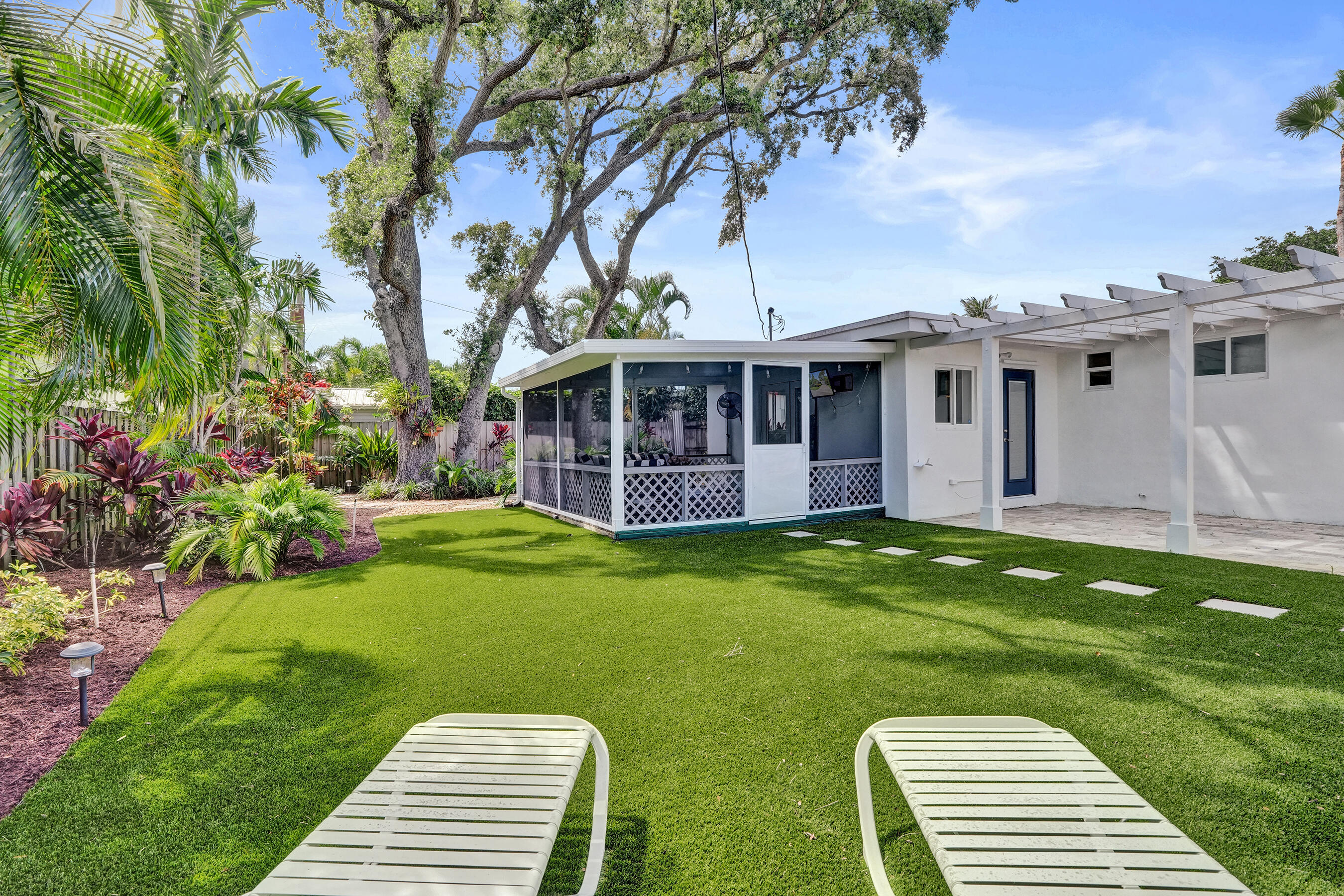 MIDDLE RIVER ESTATES - Residential