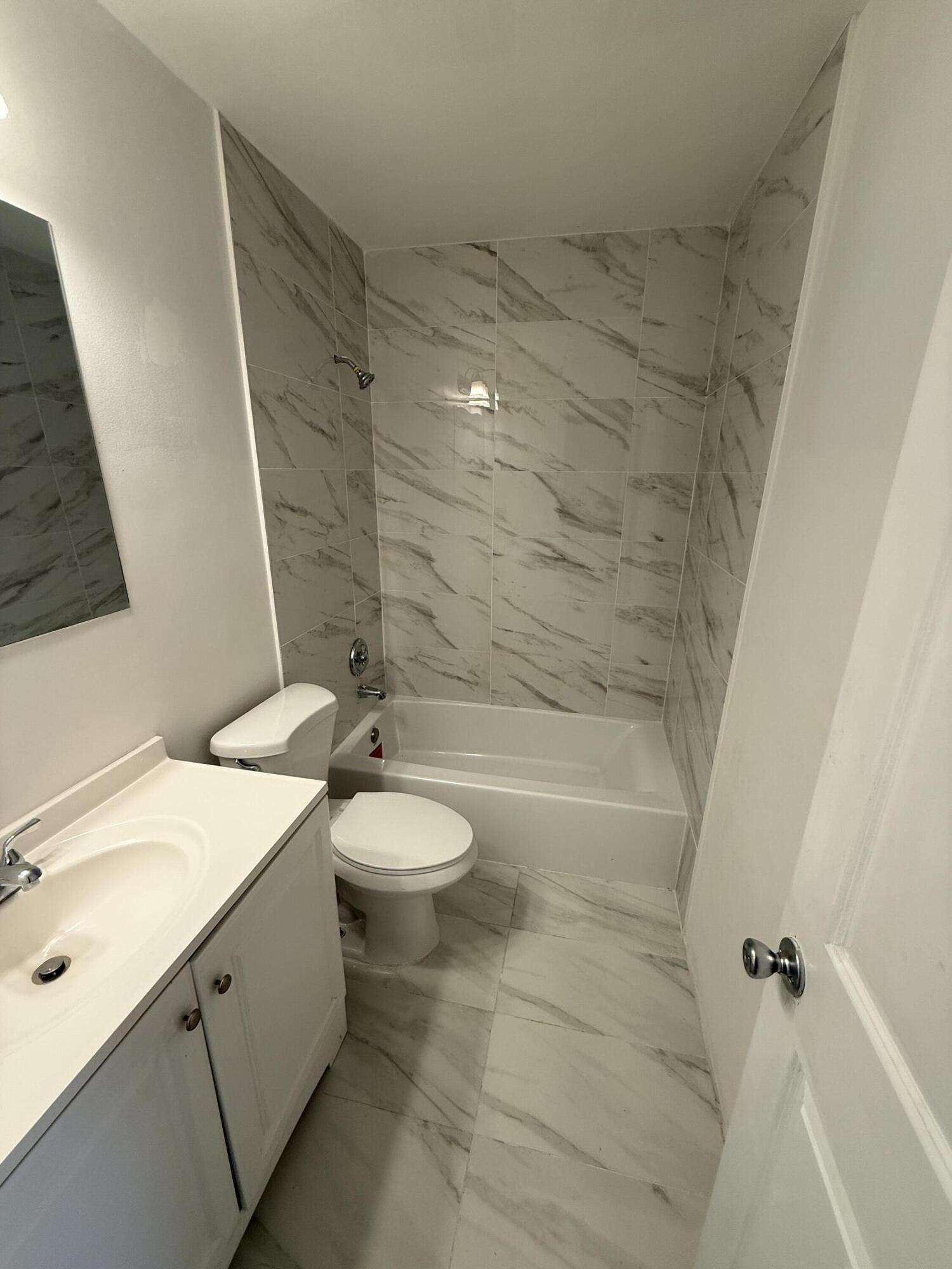 SOUTH SHORE 4 OF WELLINGTON - Residential Lease