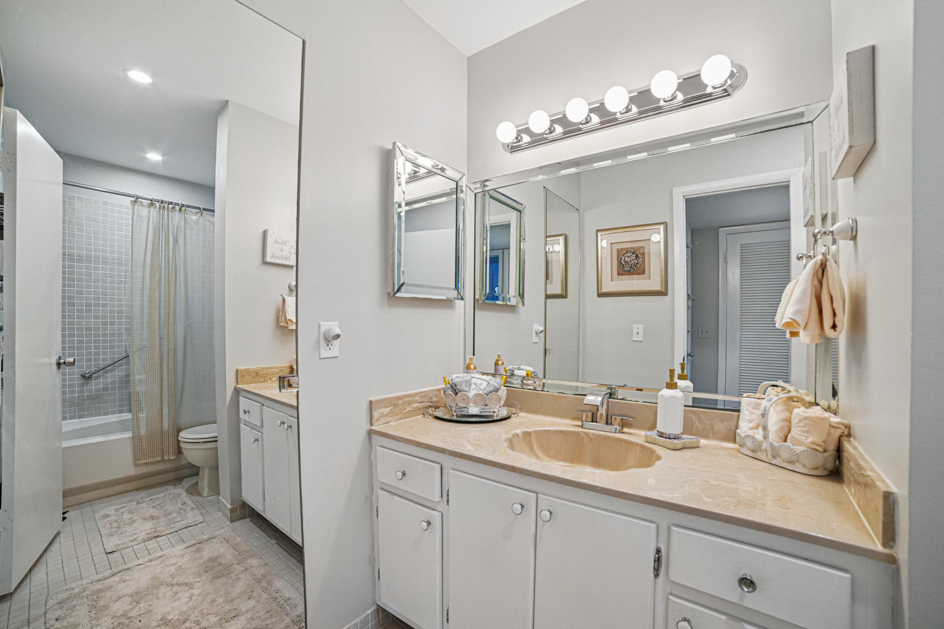 KINGS POINT PIEDMONT CONDOS - Residential Lease