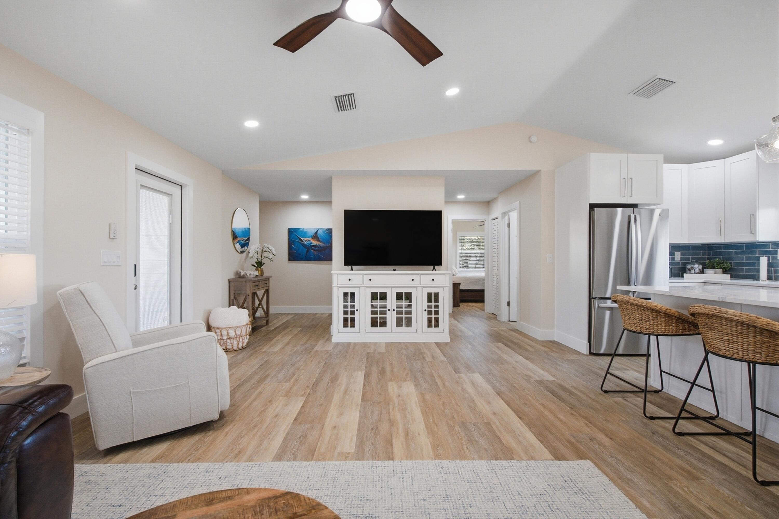 ROCKY POINT ESTATES - Residential