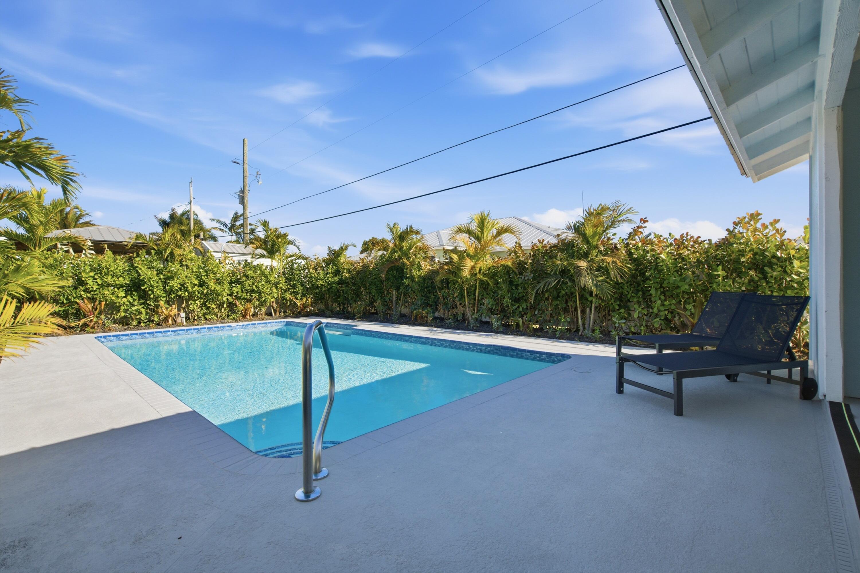 ROCKY POINT ESTATES - Residential
