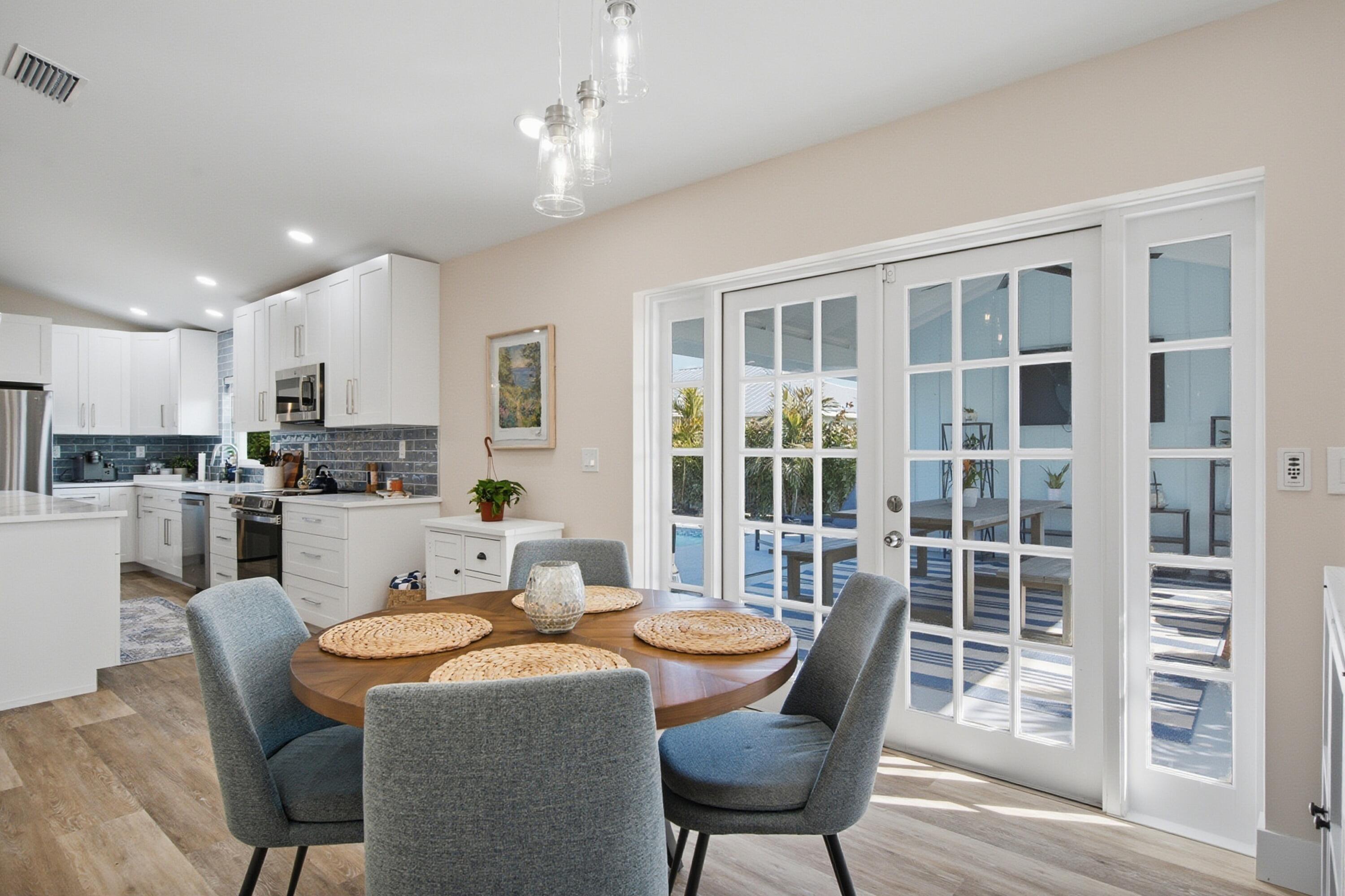 ROCKY POINT ESTATES - Residential