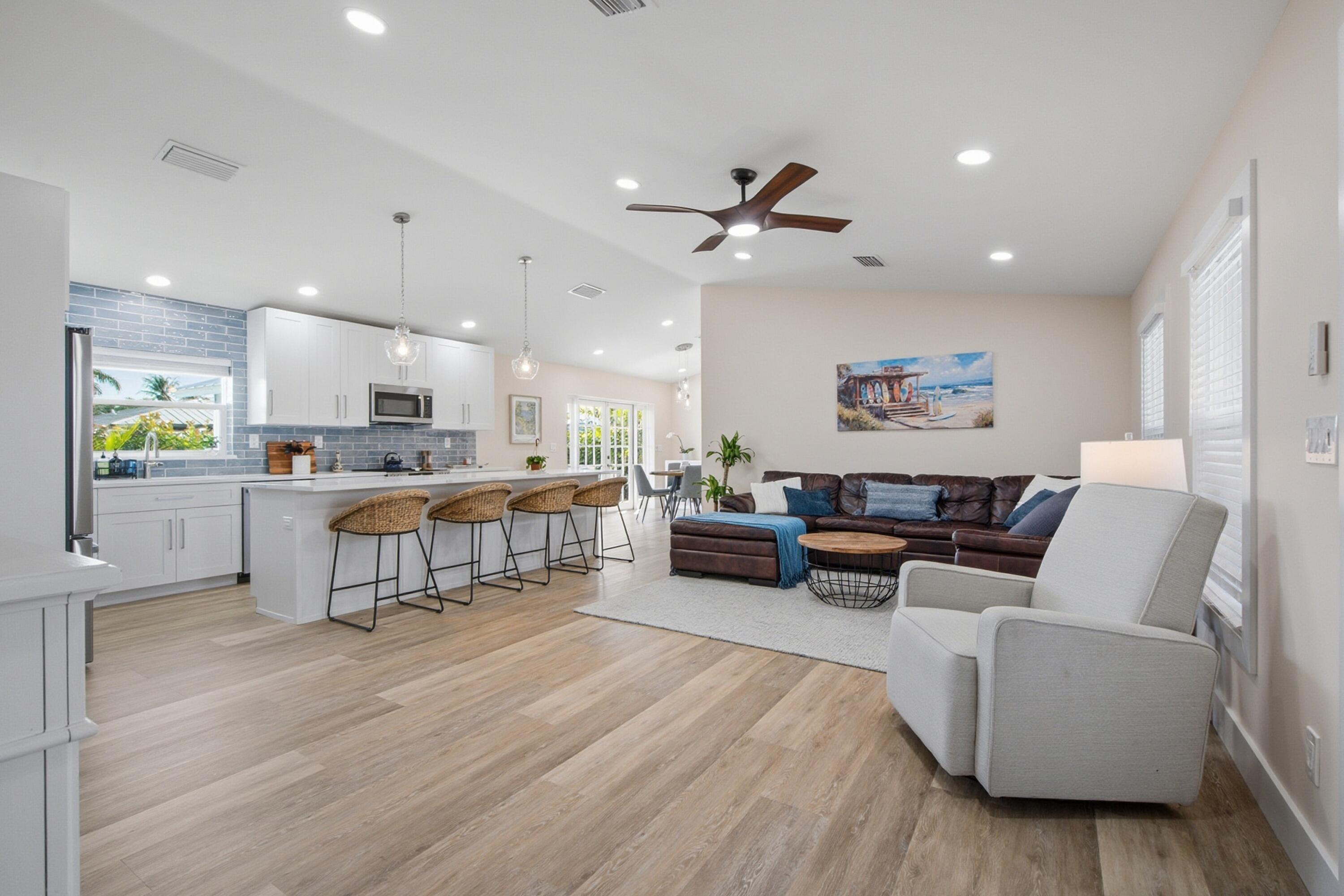 ROCKY POINT ESTATES - Residential