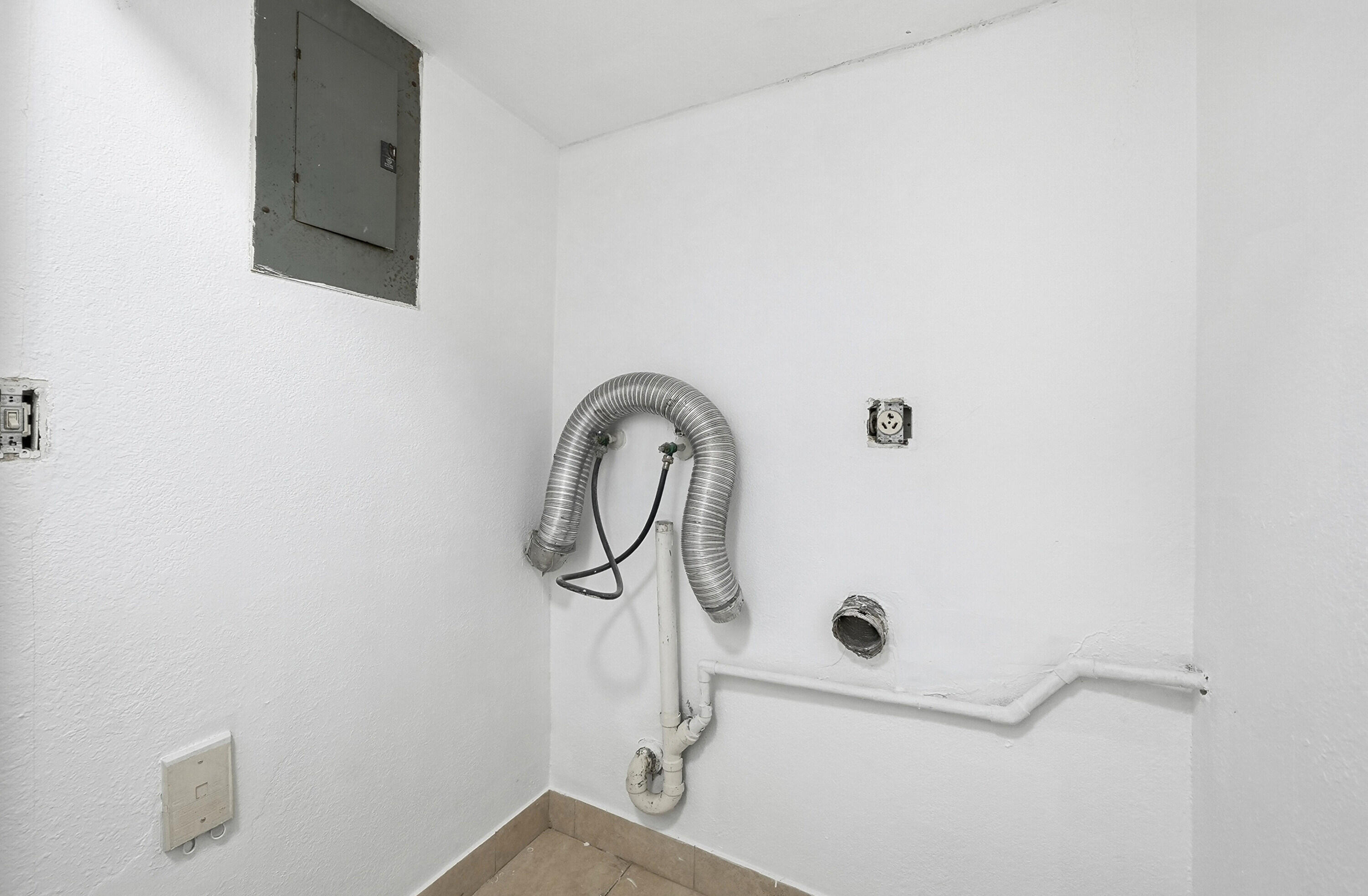 DEL RIO VILLAGE NORTH - Residential