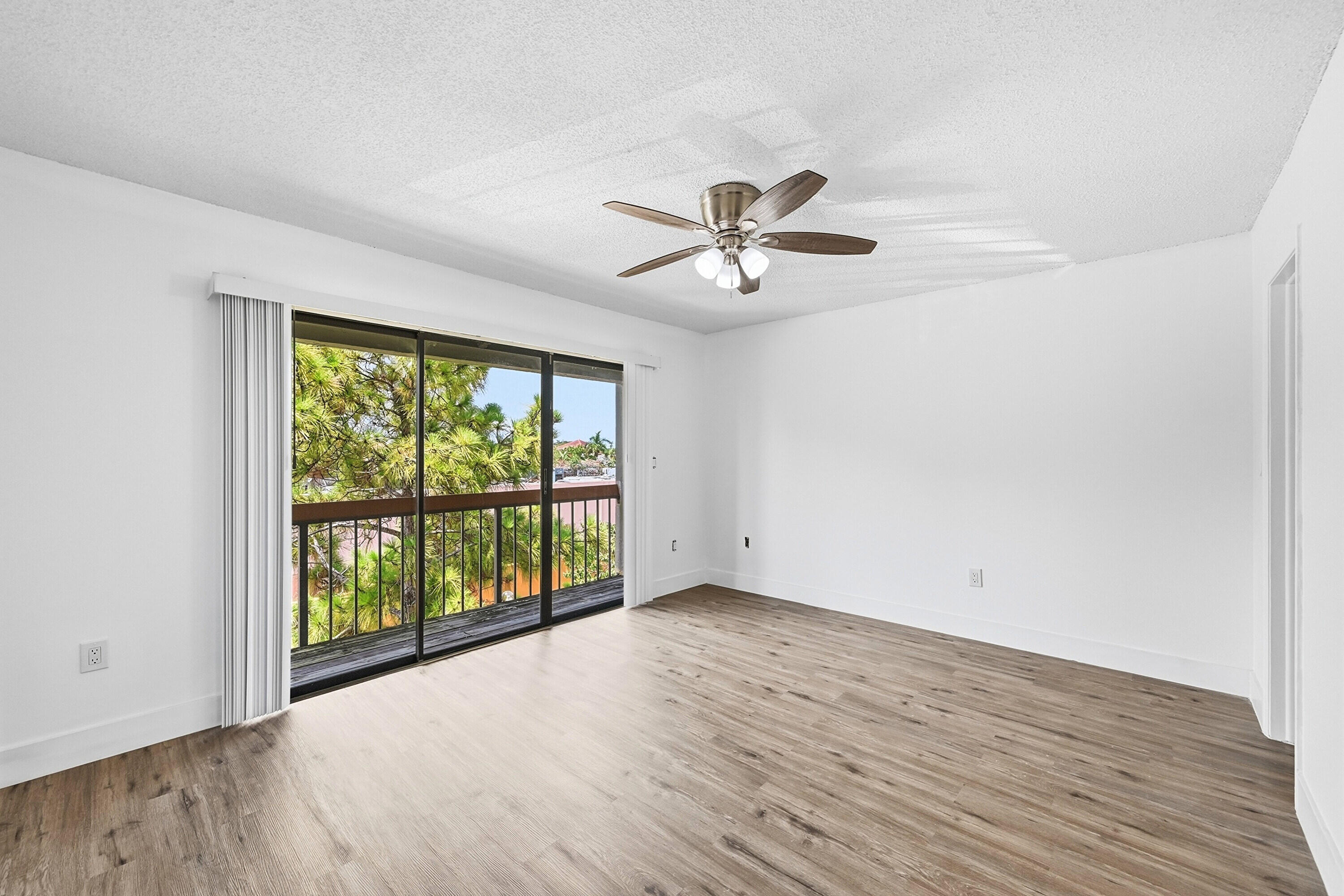 DEL RIO VILLAGE NORTH - Residential