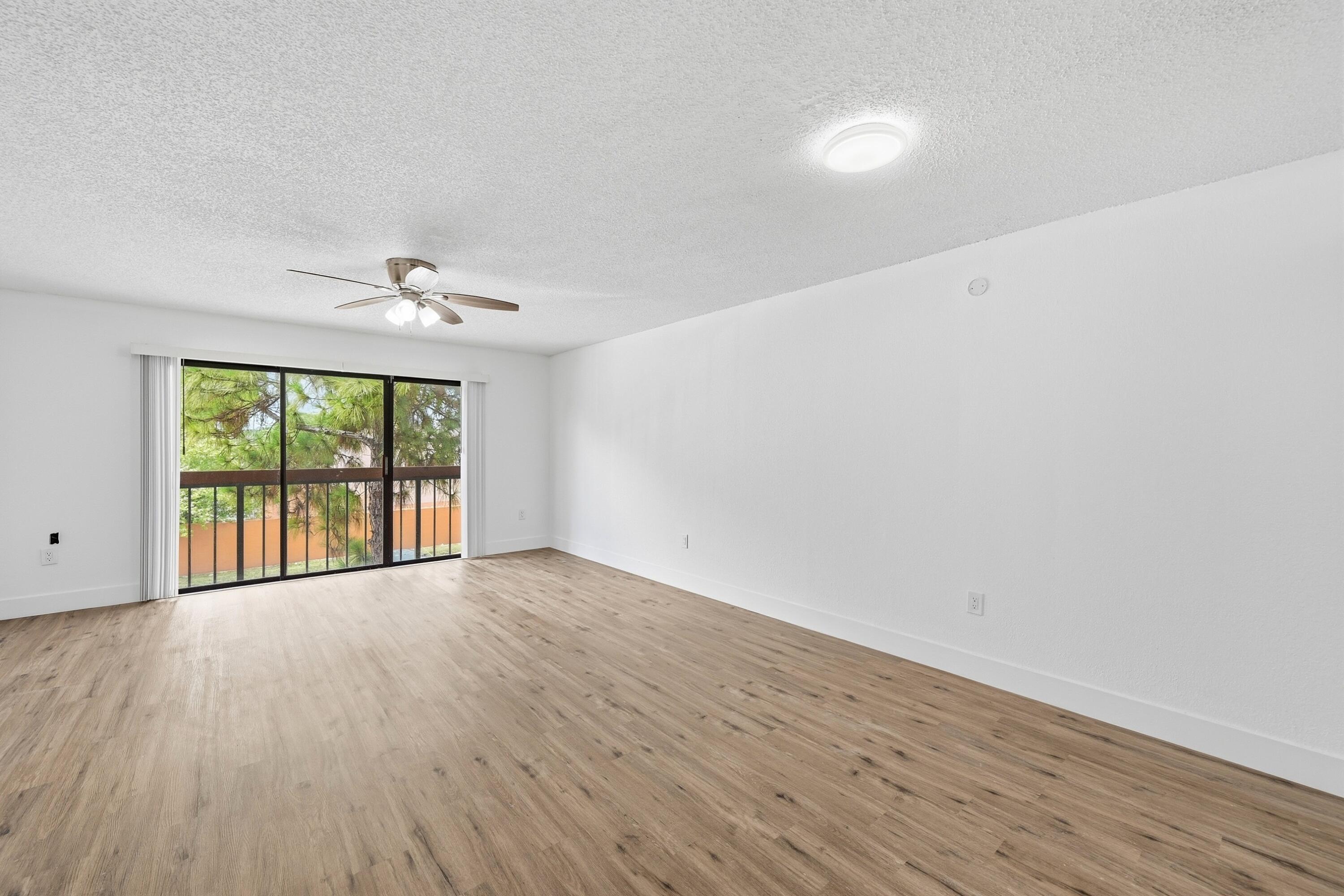 DEL RIO VILLAGE NORTH - Residential