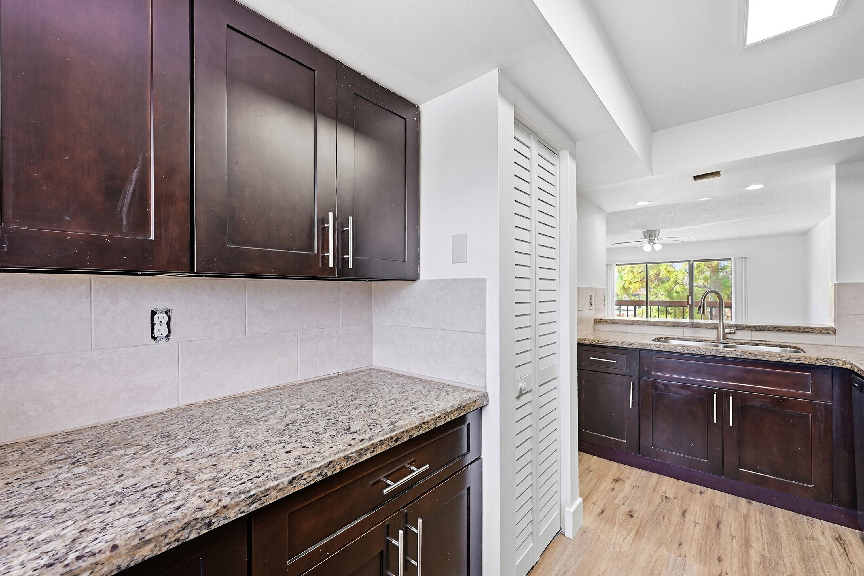 DEL RIO VILLAGE NORTH - Residential