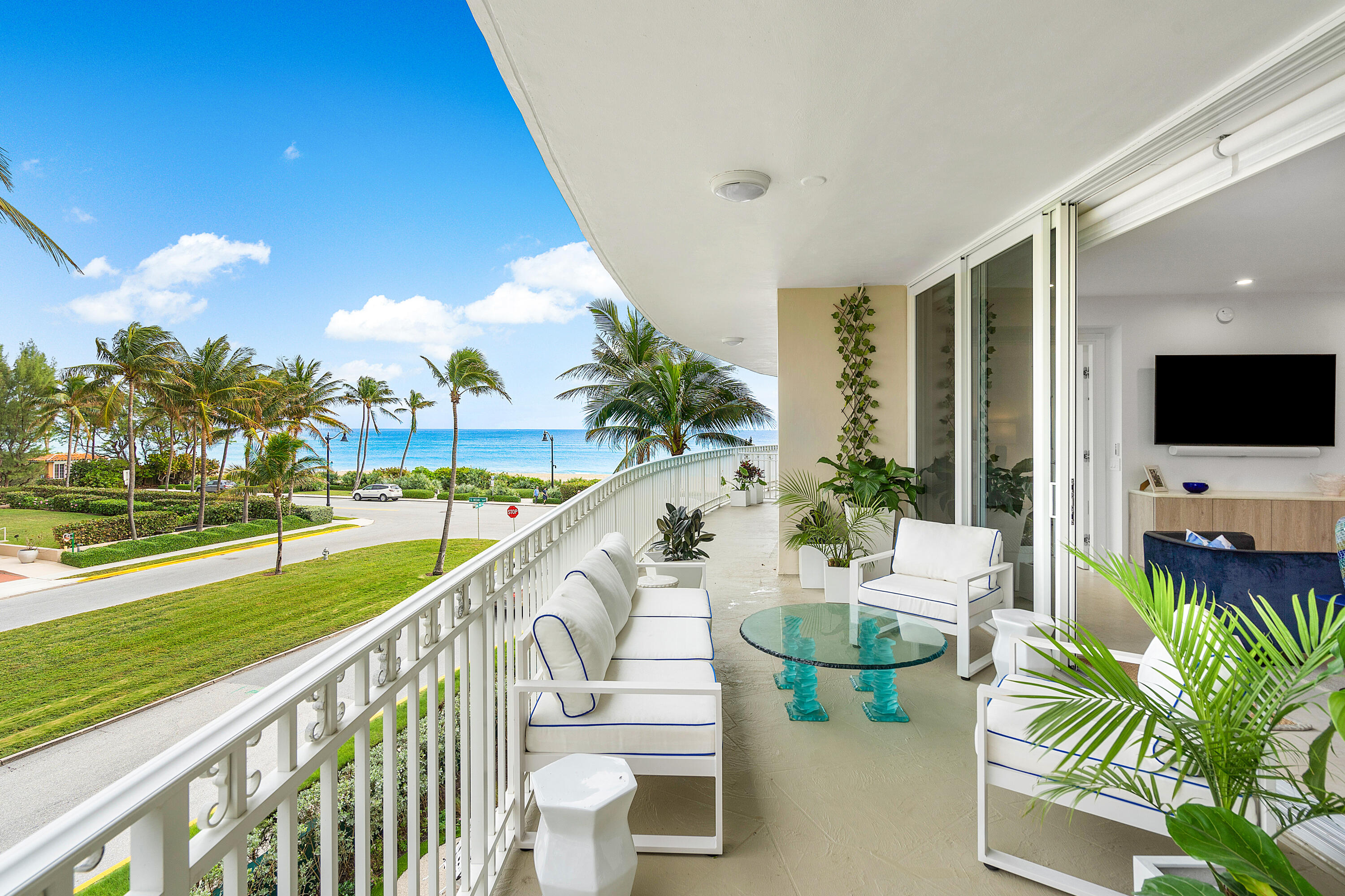 Exquisite renovation in one of the finest in-town, oceanfront buildings in Palm Beach.  3C captures stunning ocean views from all primary rooms. This 2 bedroom/bath + office is beautifully designed with stunning details including Italian cabinetry, doors and hardware, limestone floors throughout, marble countertops, and more. One Royal Palm is a  coveted boutique building with white glove services. The location is most convenient to the beach, world class shopping and fine dining.